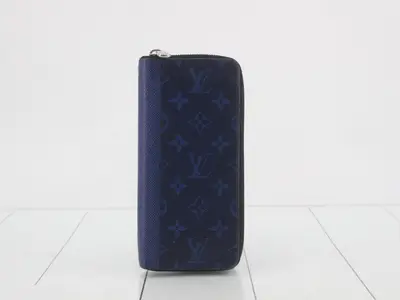 Taigarama Zippy Wallet Vertical Cobalt IC Chip