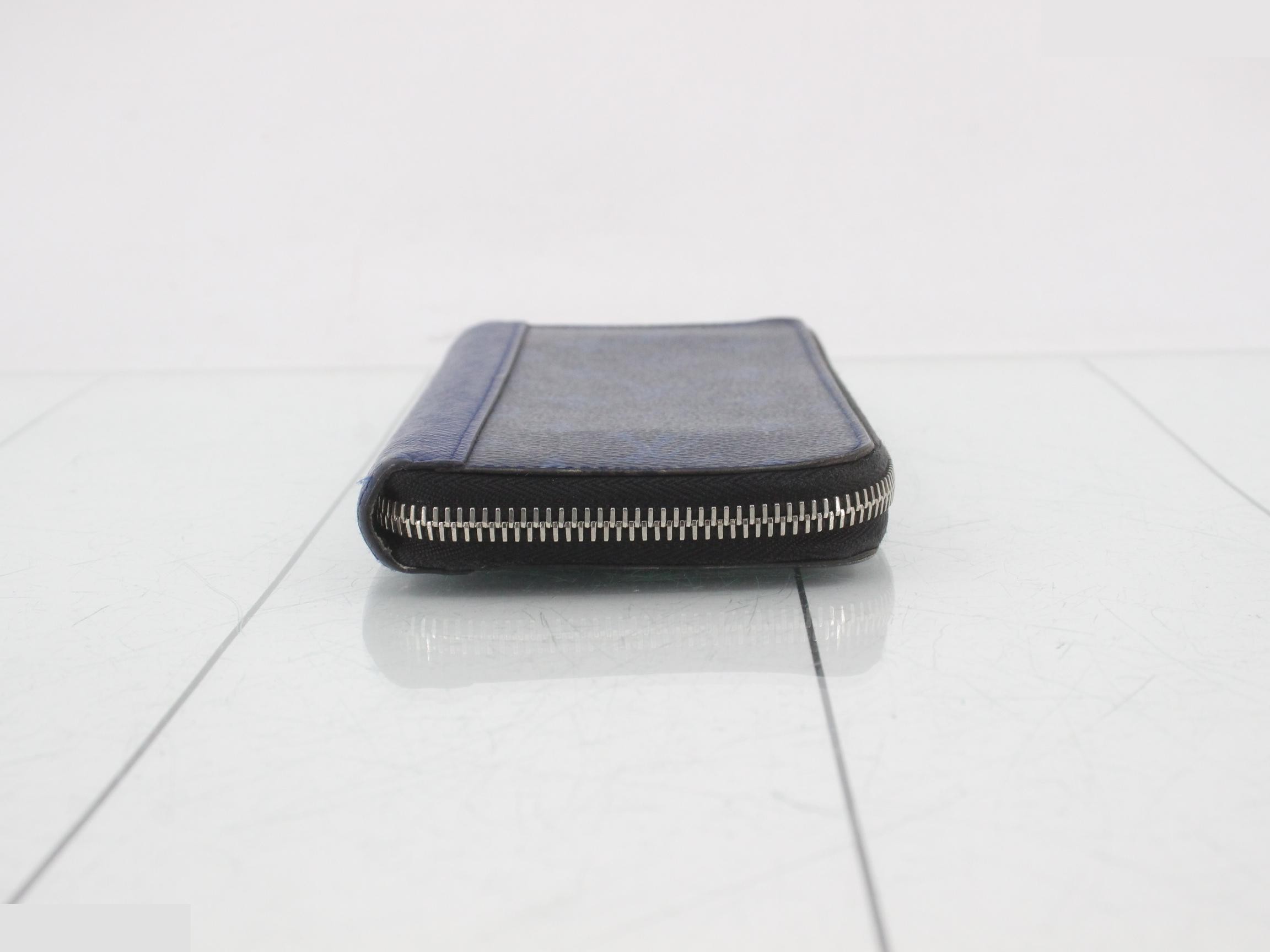 Taigarama Zippy Wallet Vertical Cobalt IC Chip — view 3