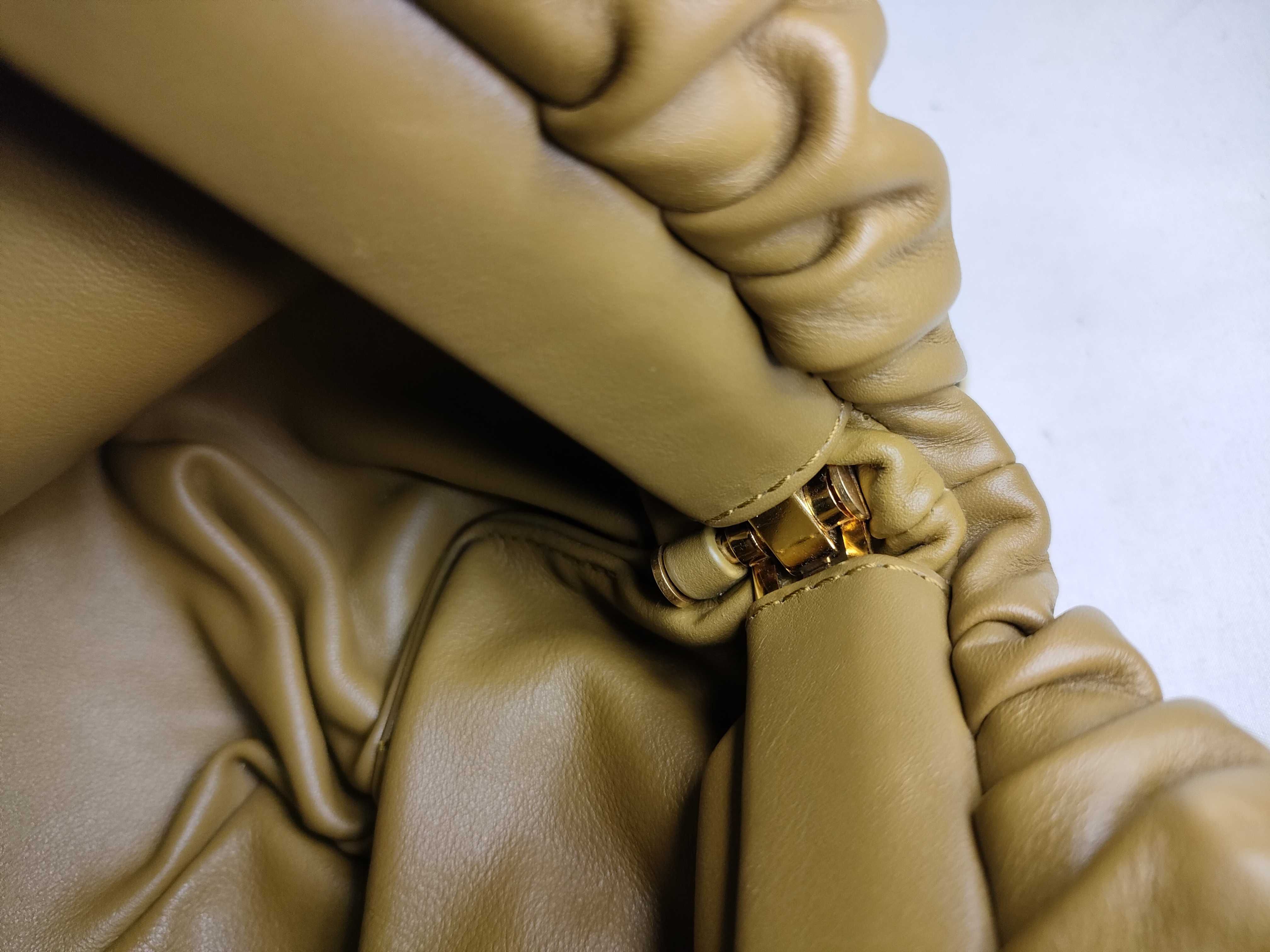 Chain Shoulder Bag — view 8
