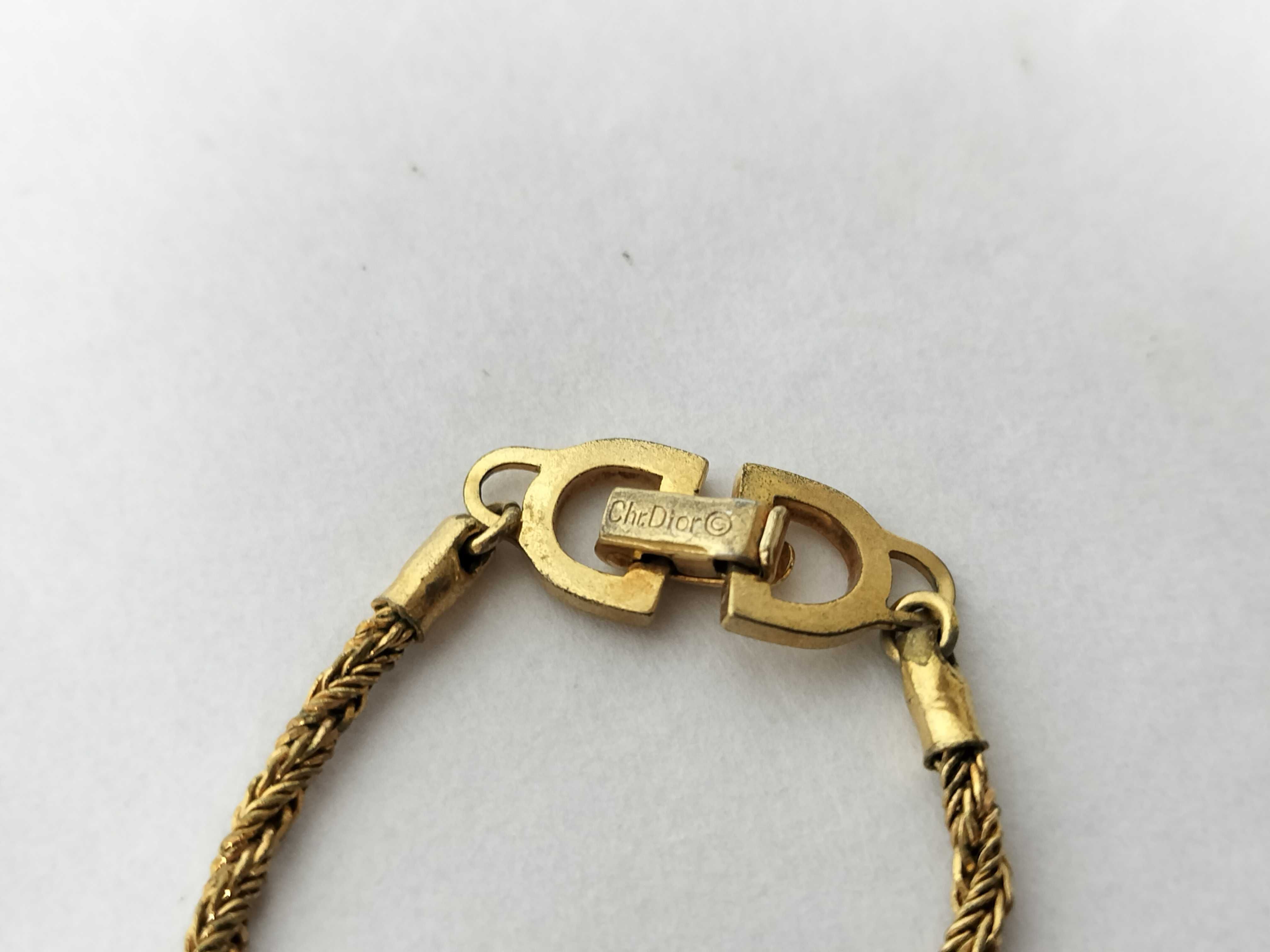 necklace — view 3