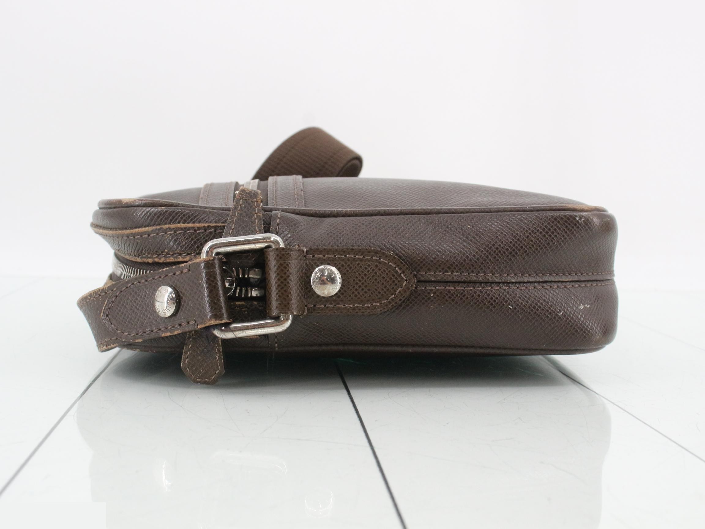 Taiga Dimitri Grizzly Shoulder Bag — view 4