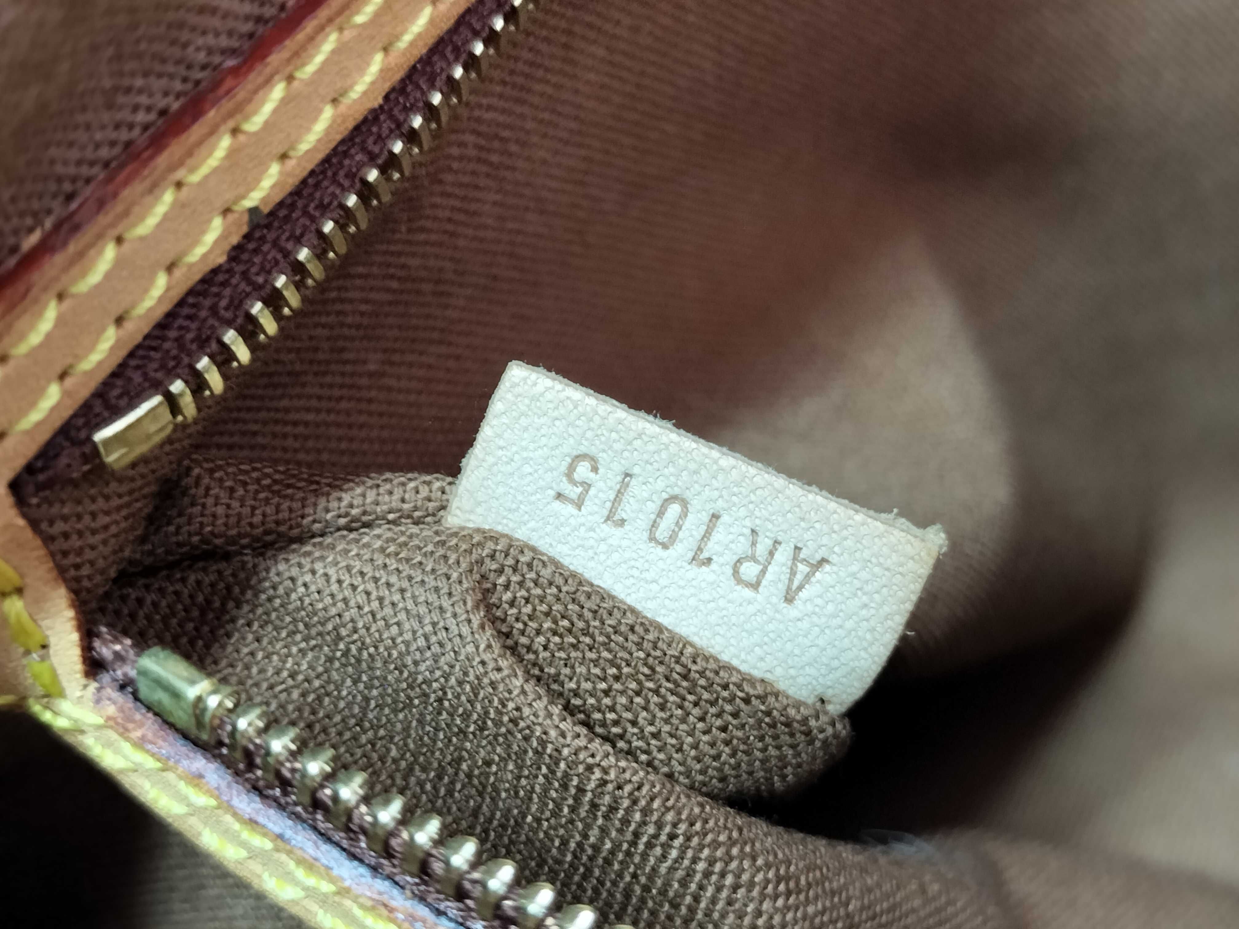 Monogram Louis Vuitton Batignolles Horizontal M51154 Tote Bag Monogram Tote Bag — view 9