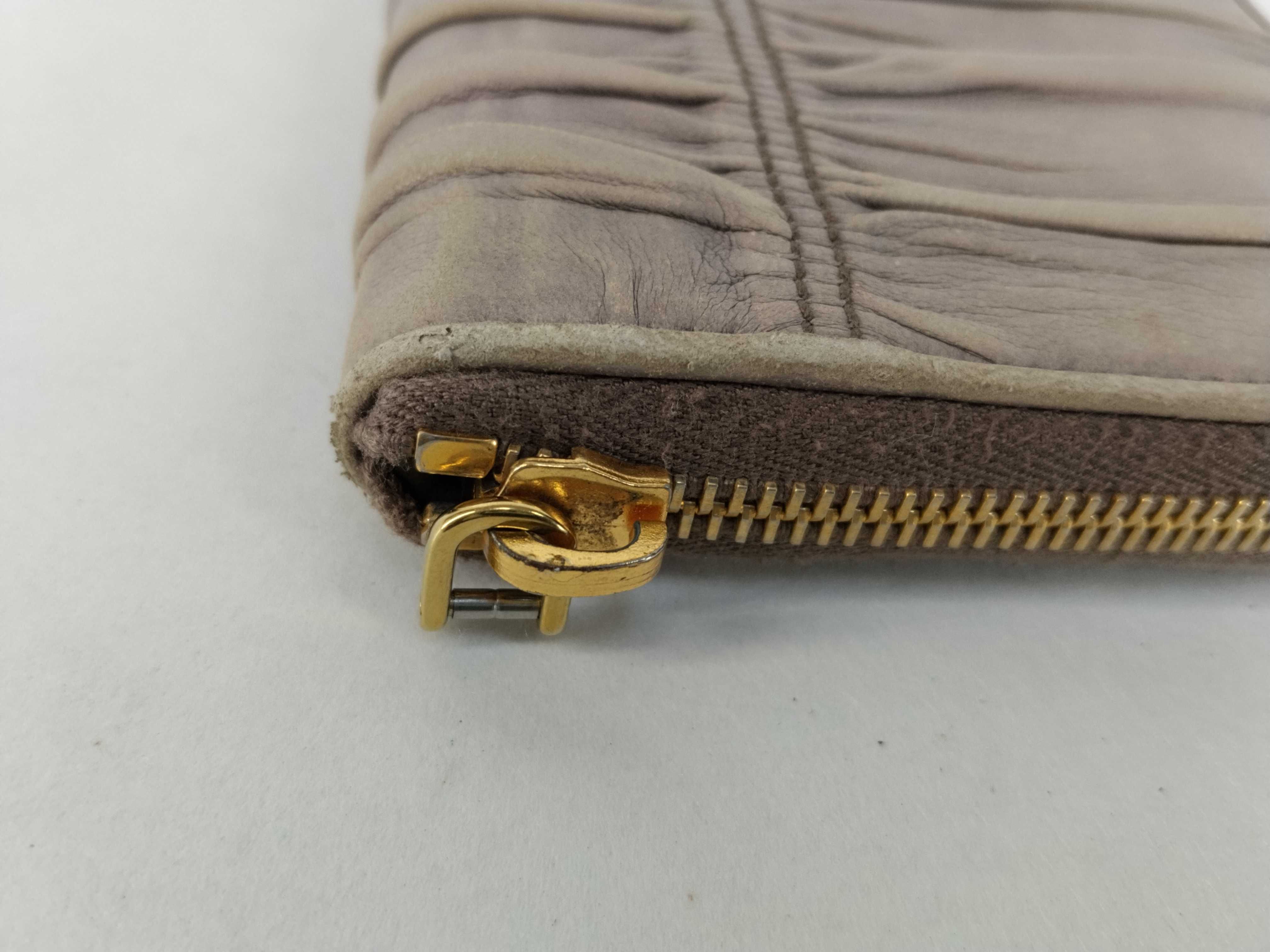 wallet — view 6