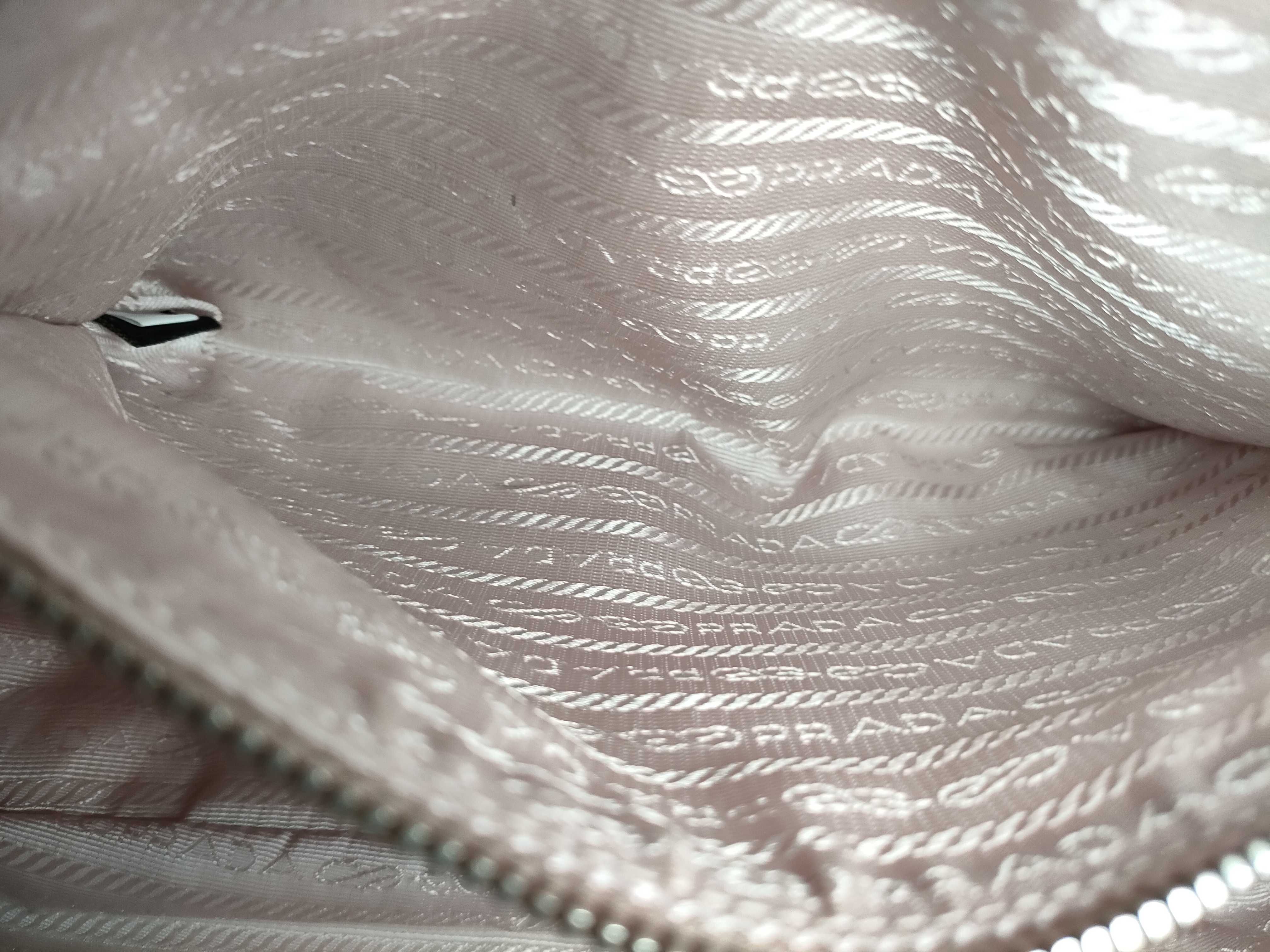 Chain Shoulder Nylon Shoulder Bag — view 12