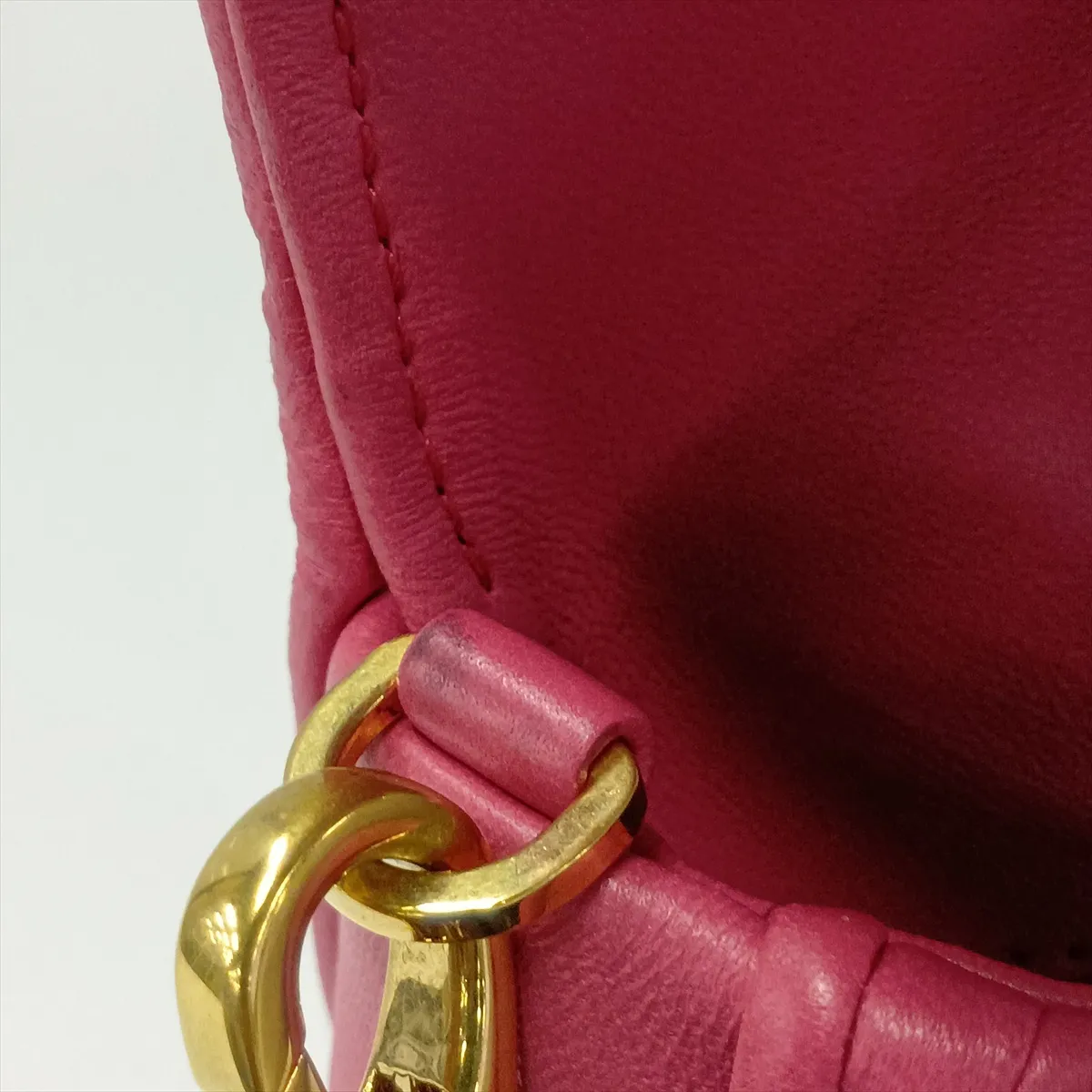 Matelassé Leather Shoulder Bag Pink — view 11