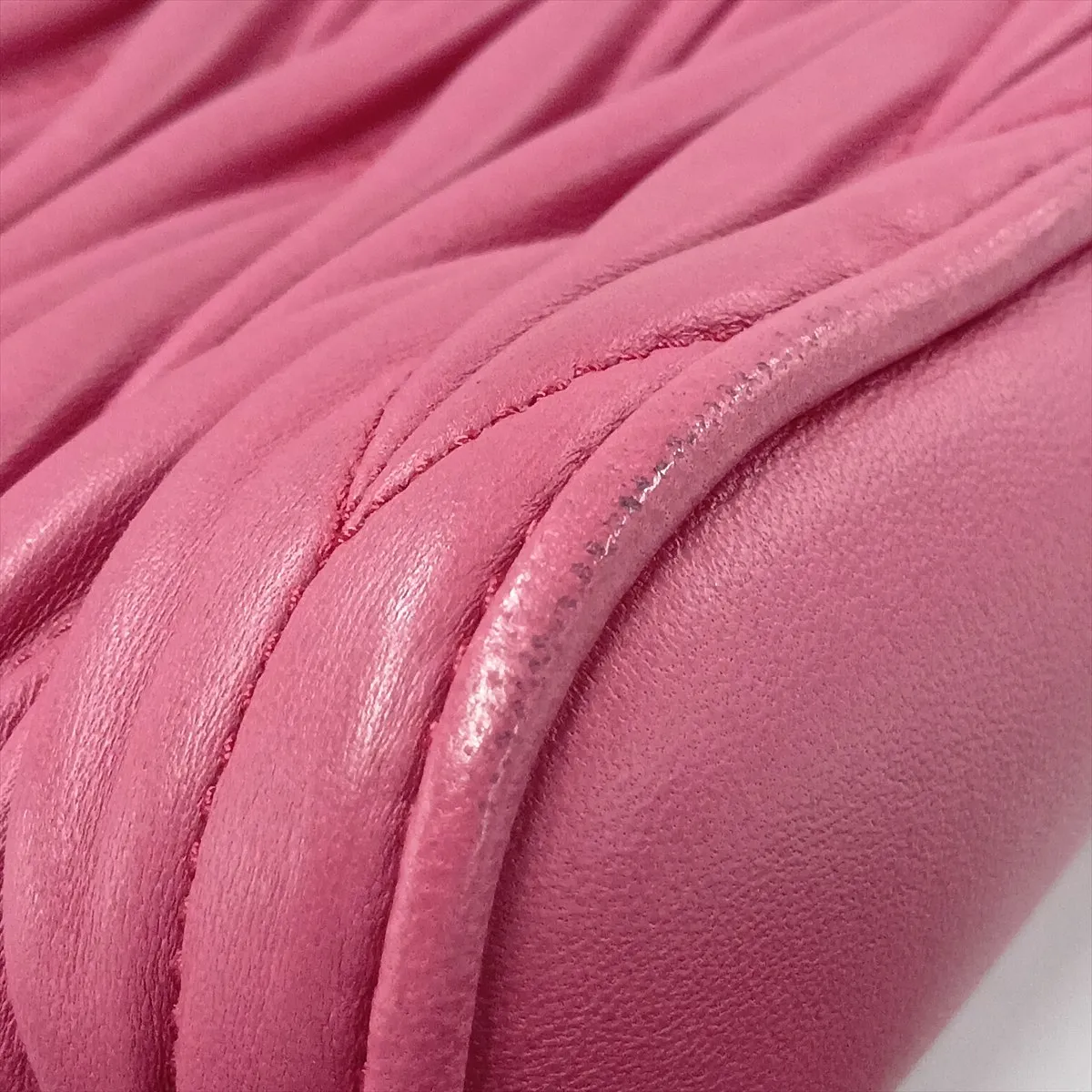 Matelassé Leather Shoulder Bag Pink — view 10