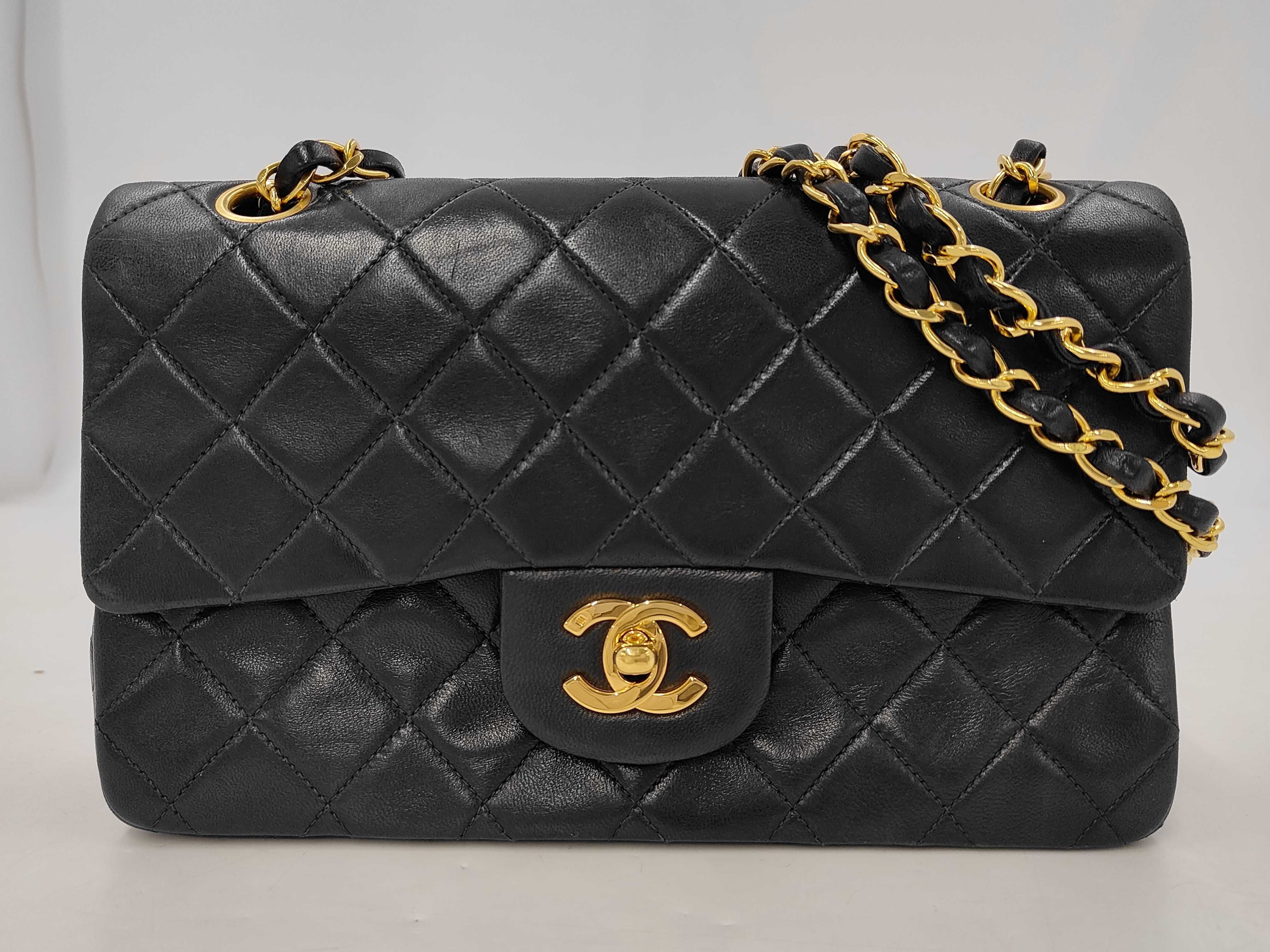 Matelassé 23 Lambskin Double Flap Double Chain Shoulder Bag