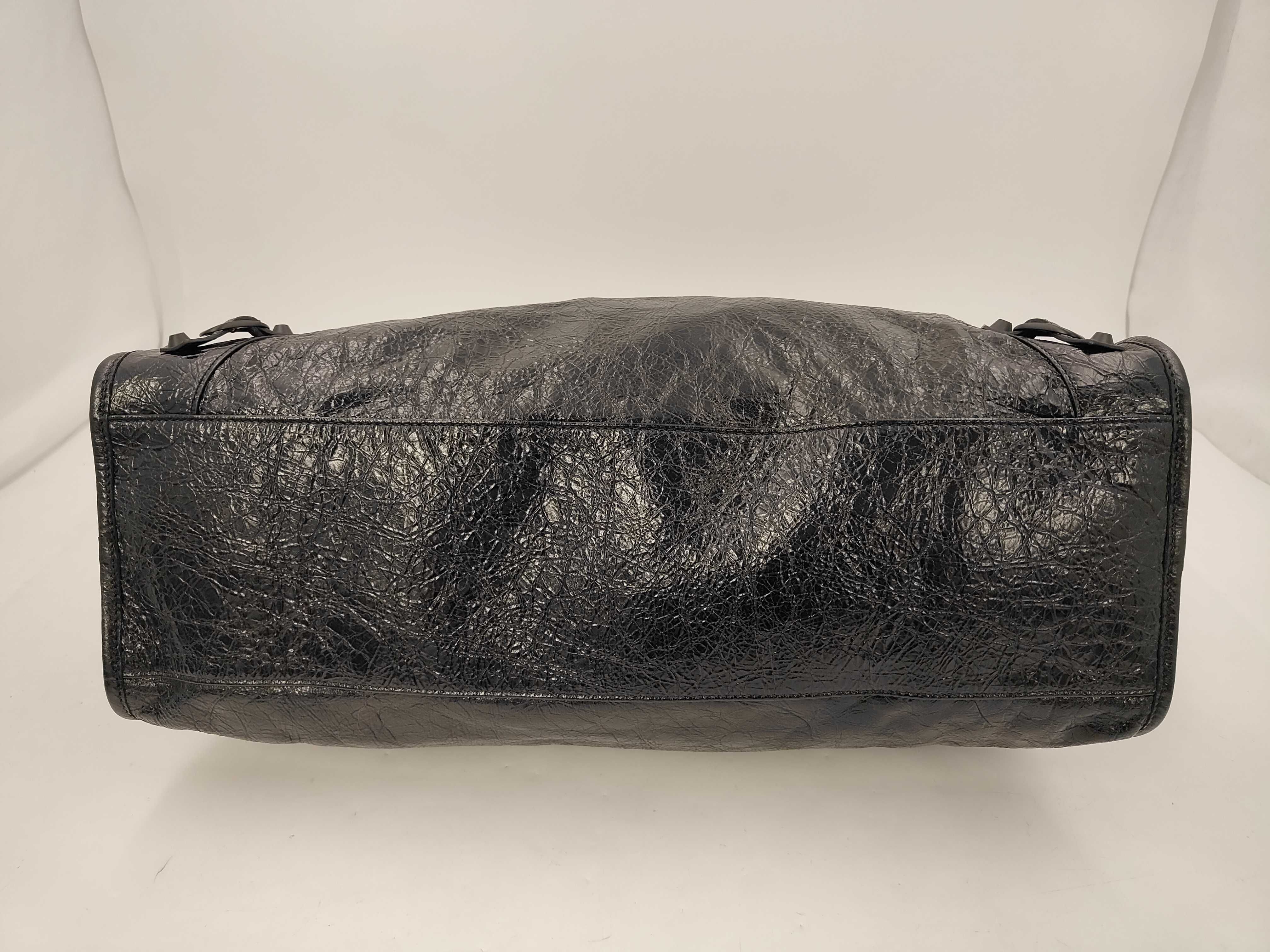 The Giant City Le City Large Black Arena Lambskin Matte Black Handbag — view 4