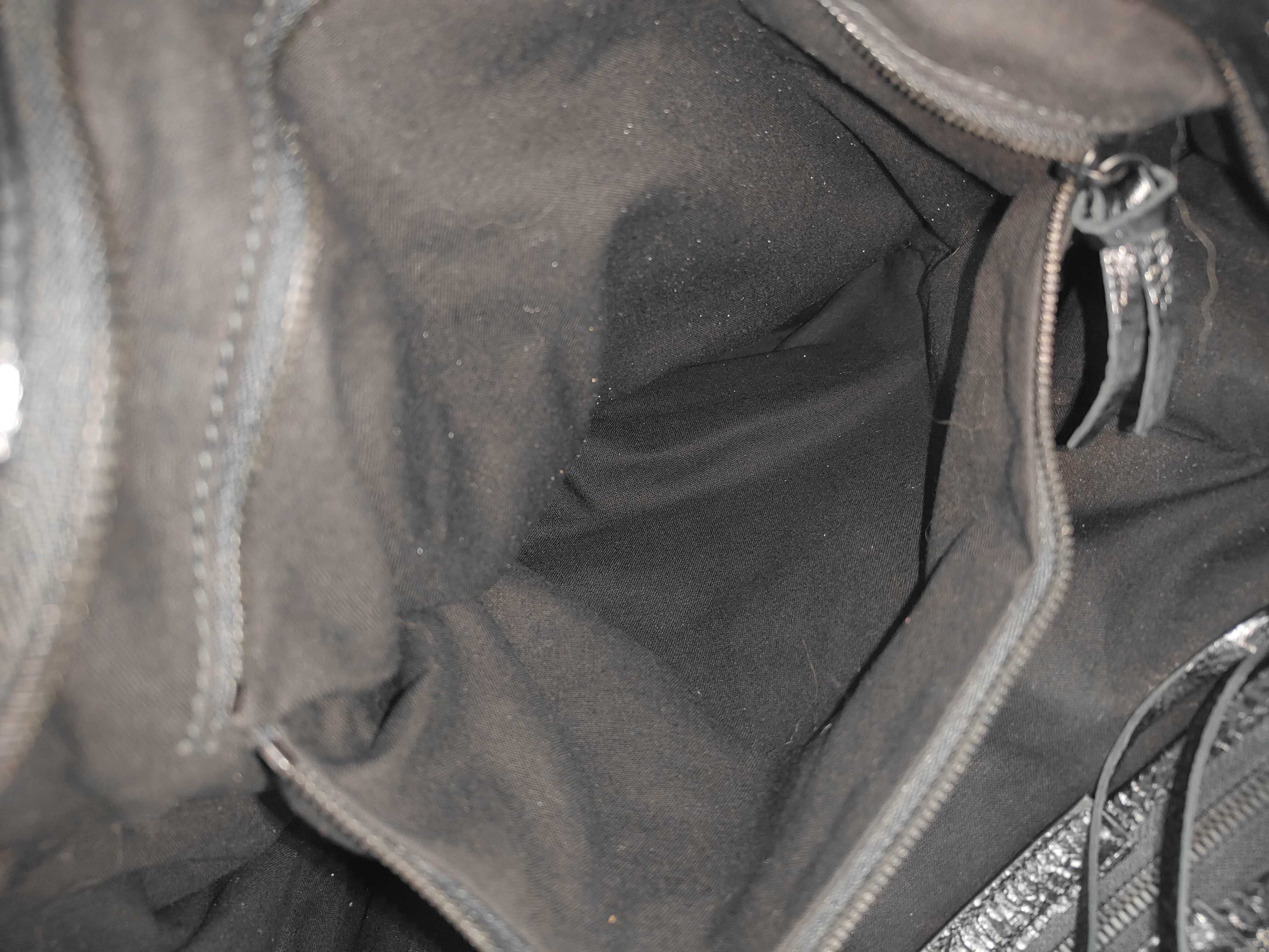 The Giant City Le City Large Black Arena Lambskin Matte Black Handbag — view 10