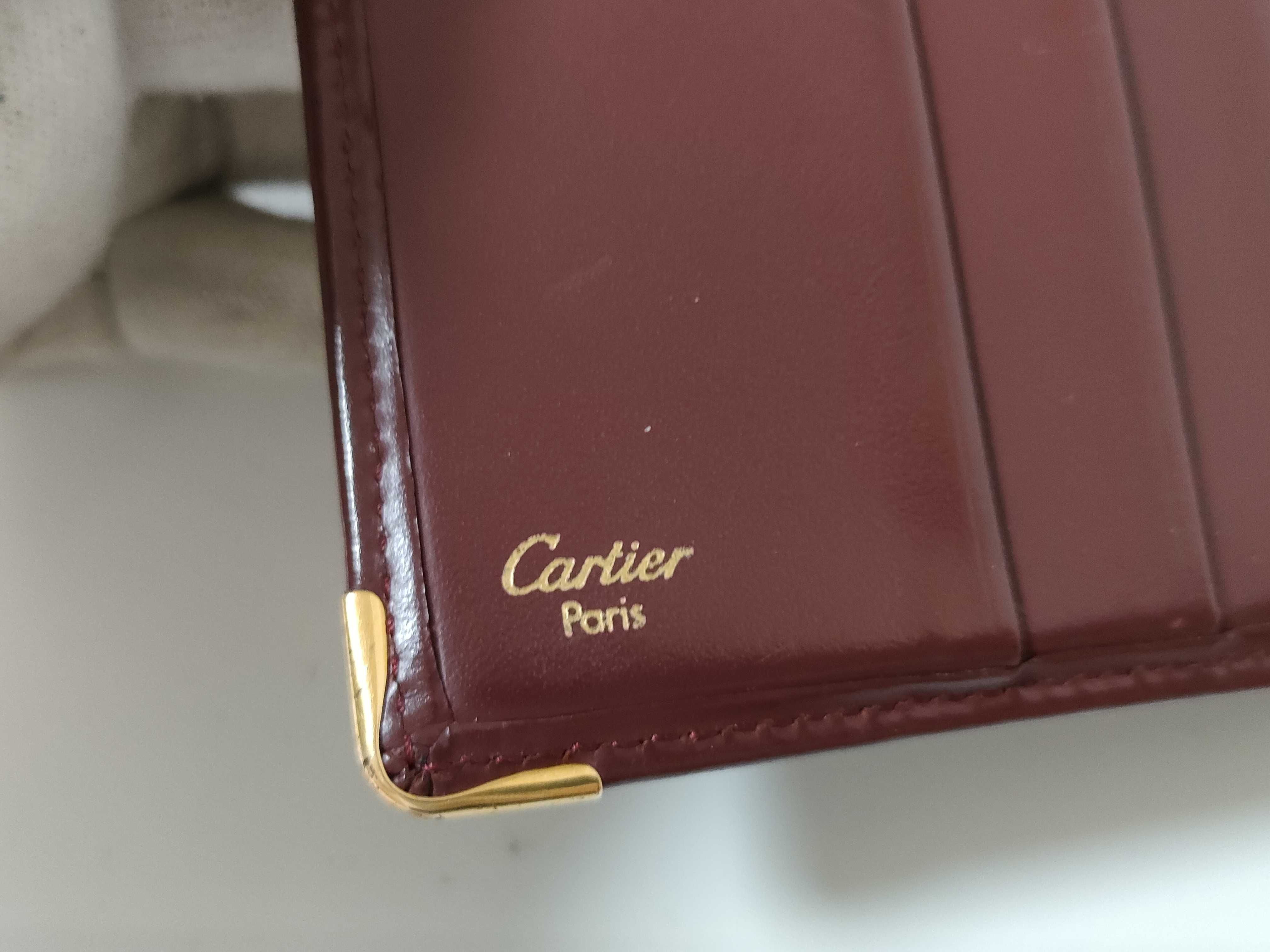 Must wallet — view 11