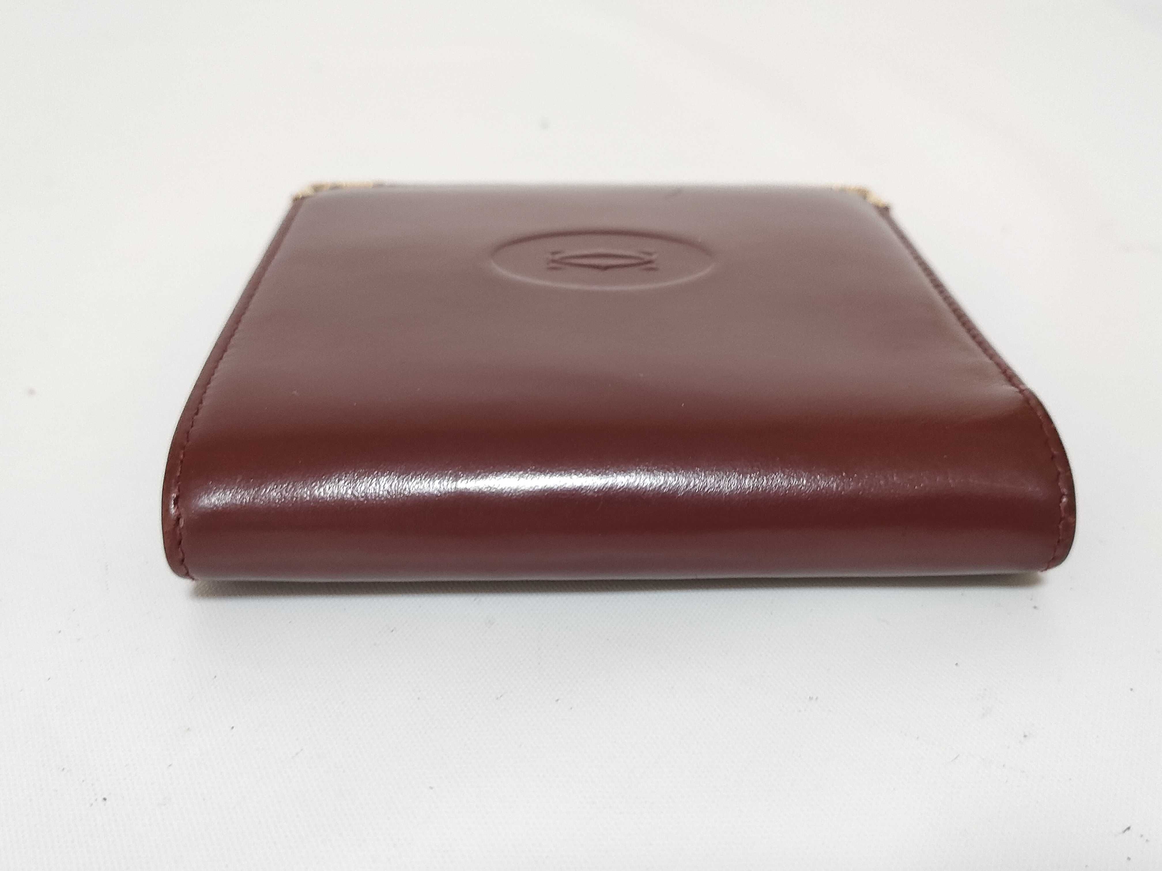 Must wallet — view 5