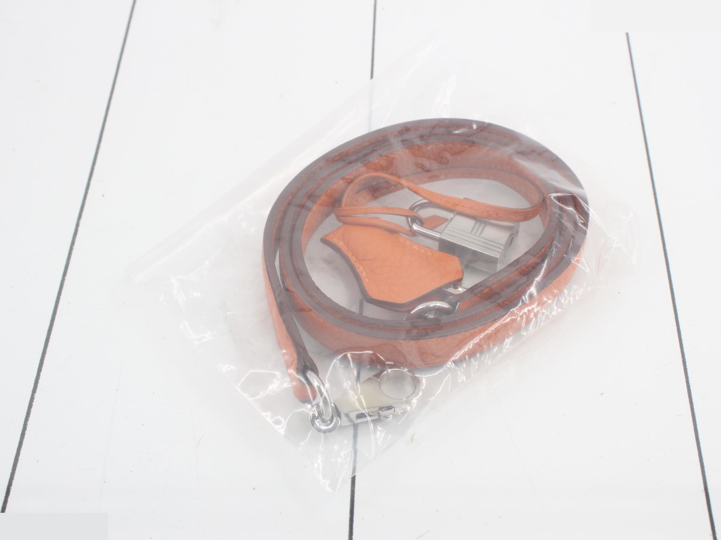 Bolide 31 2-Way Handbag, Orange, O Stamp — view 8