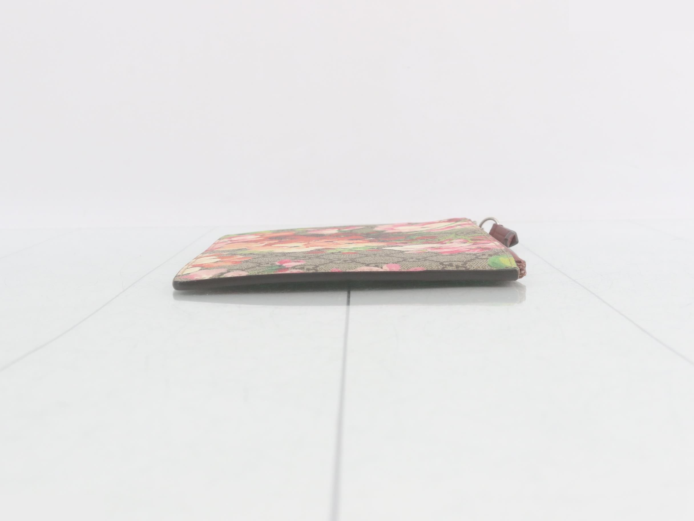 Flora print (bags) and pouches — view 3