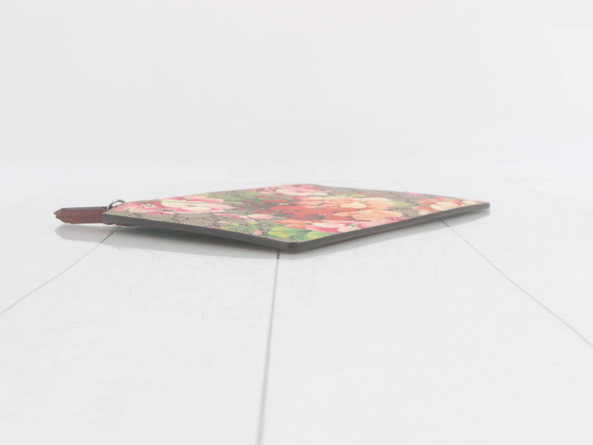 Flora print (bags) and pouches — view 5