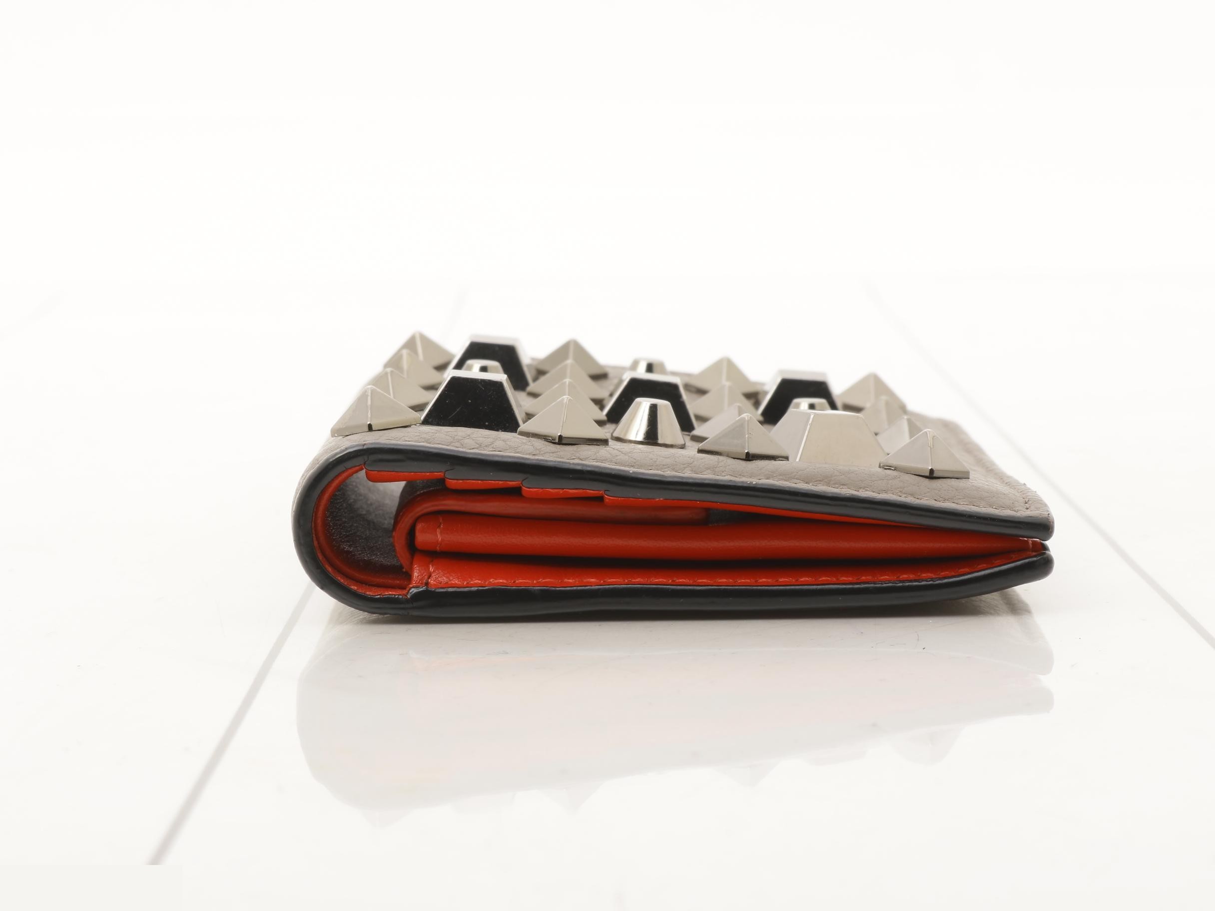 Other lines: Bags and Wallets — view 3