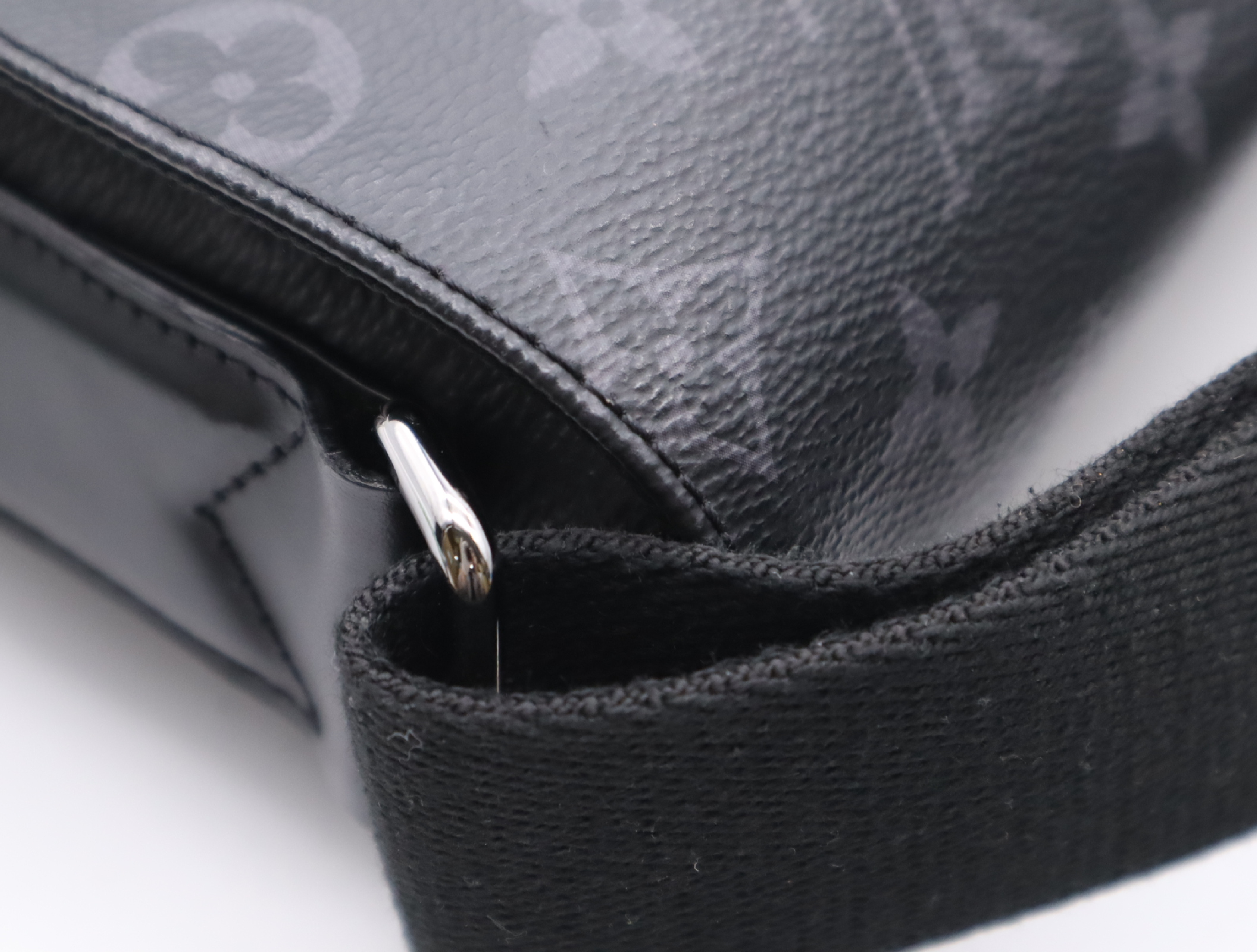 M44000 Eclipse District PM NM Shoulder Bag — view 8