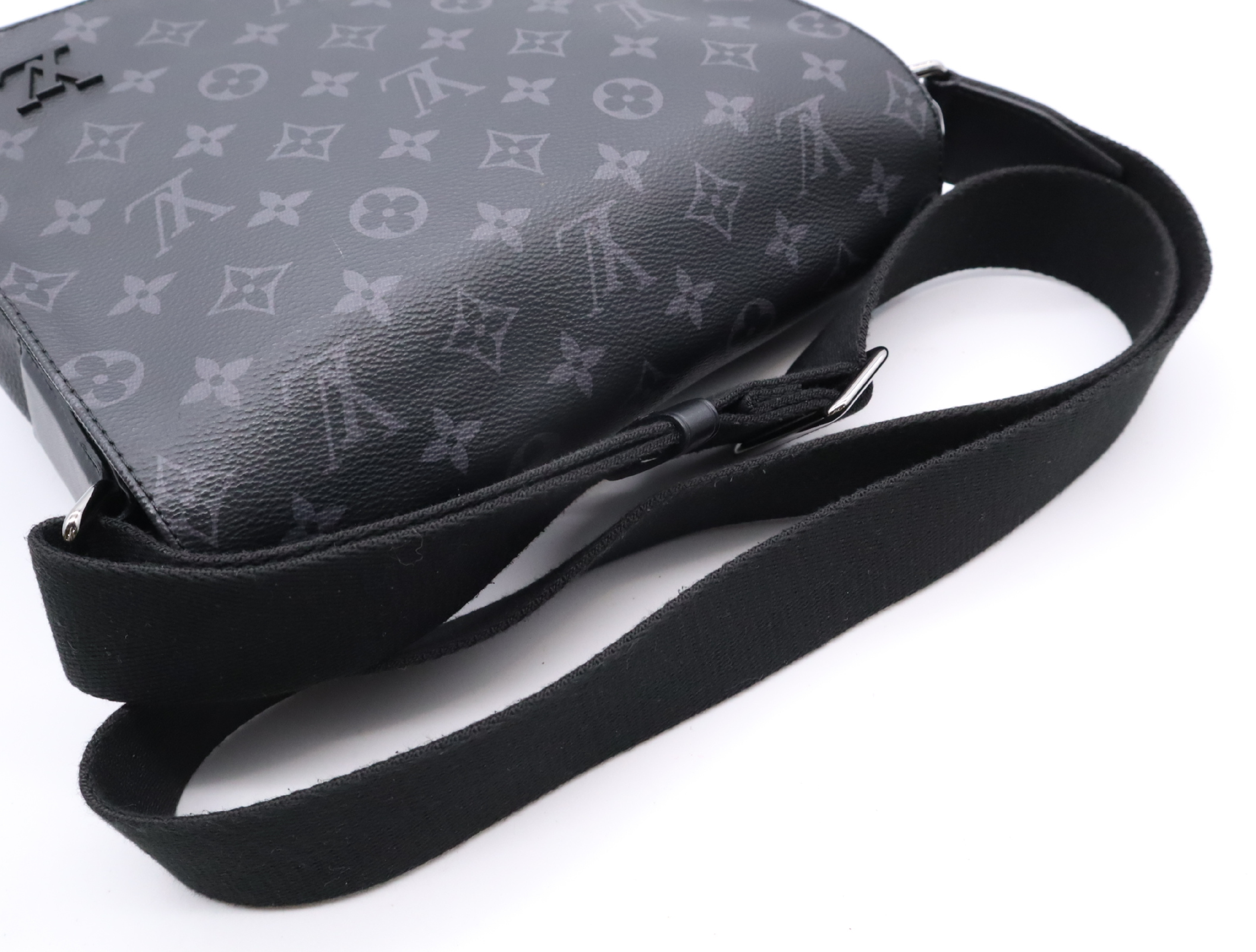 M44000 Eclipse District PM NM Shoulder Bag — view 10