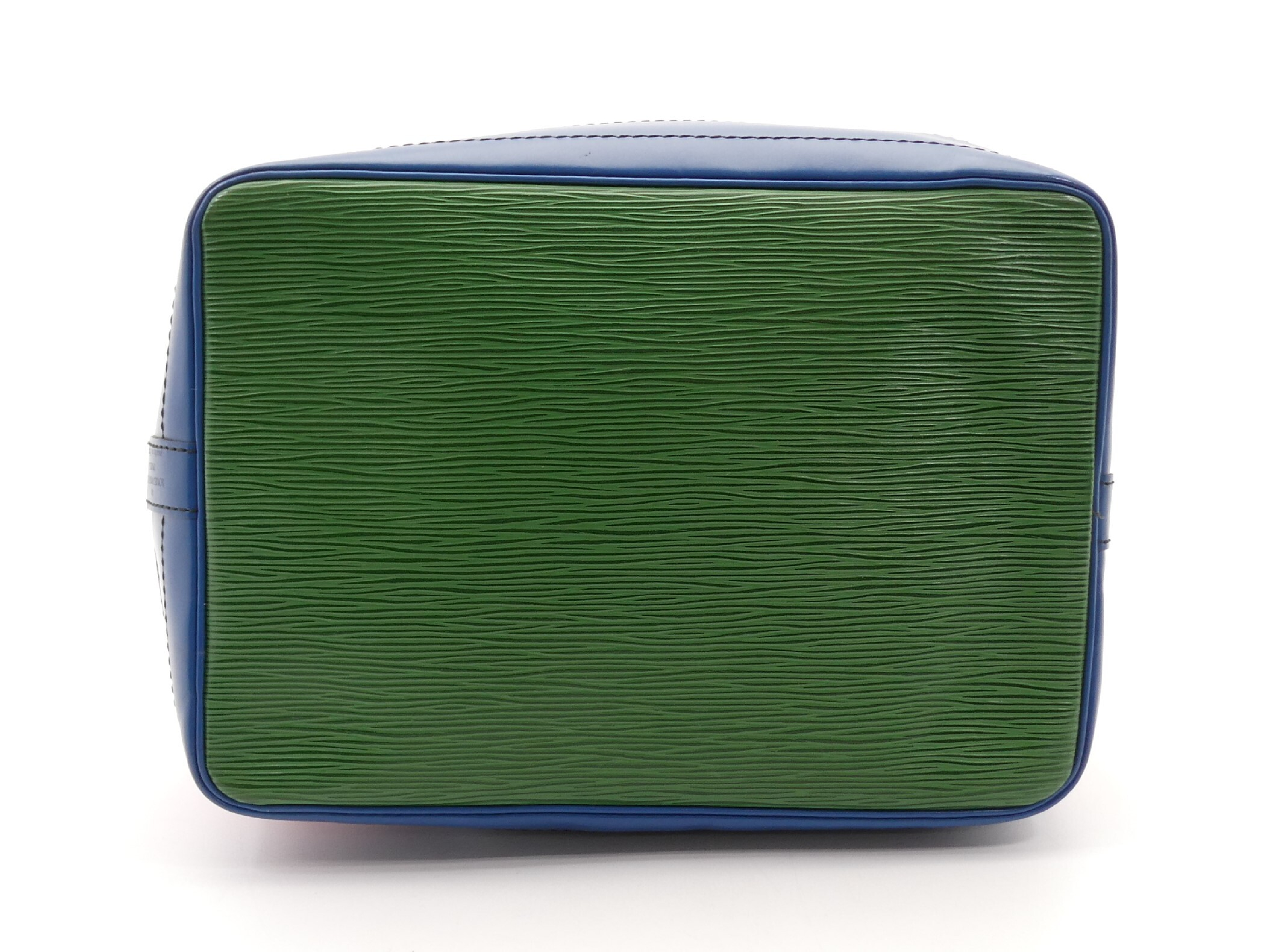 Epi Noé Tricolor Shoulder Bag — view 5