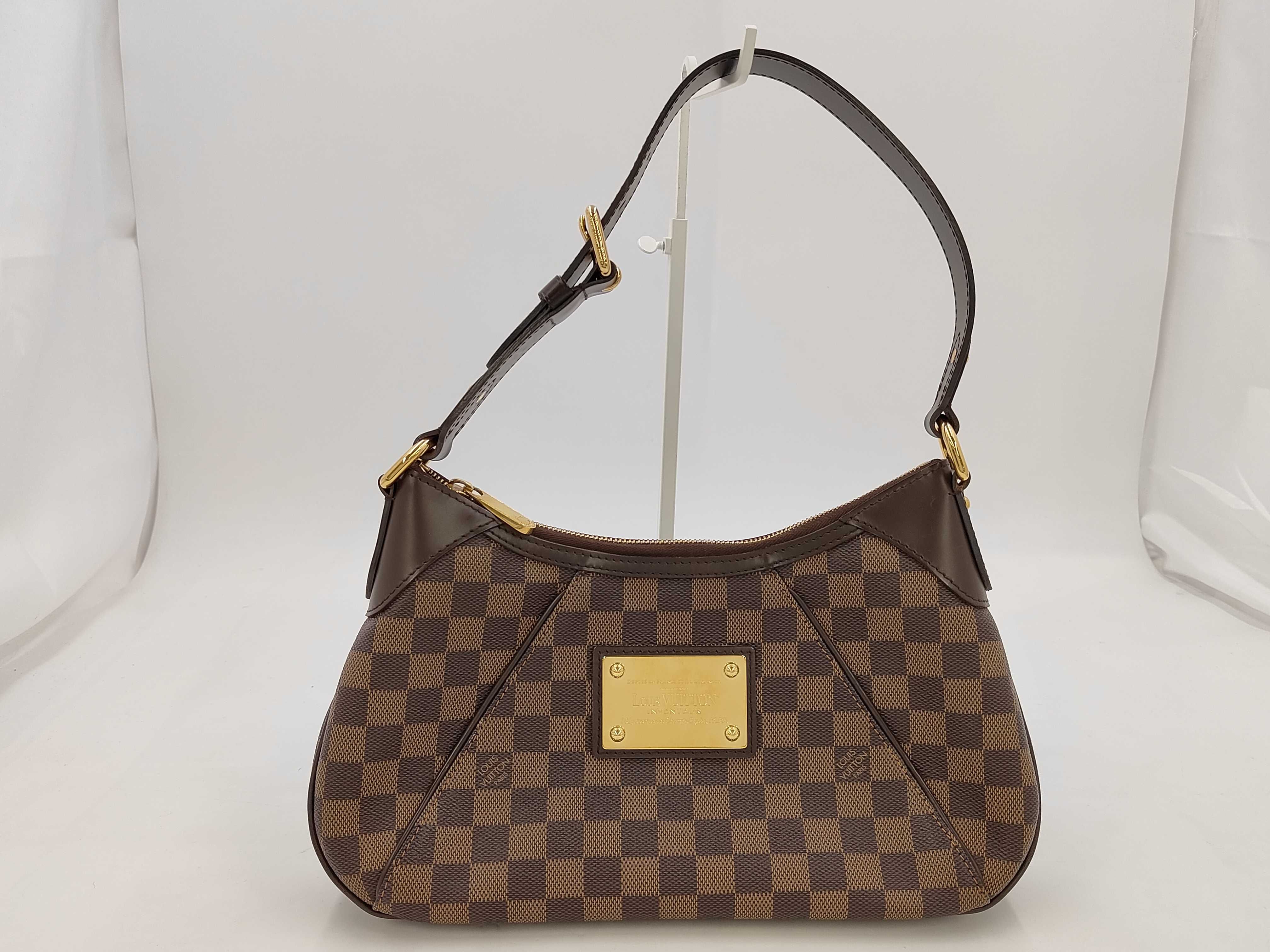 Damier Thames PM Shoulder Bag N48180