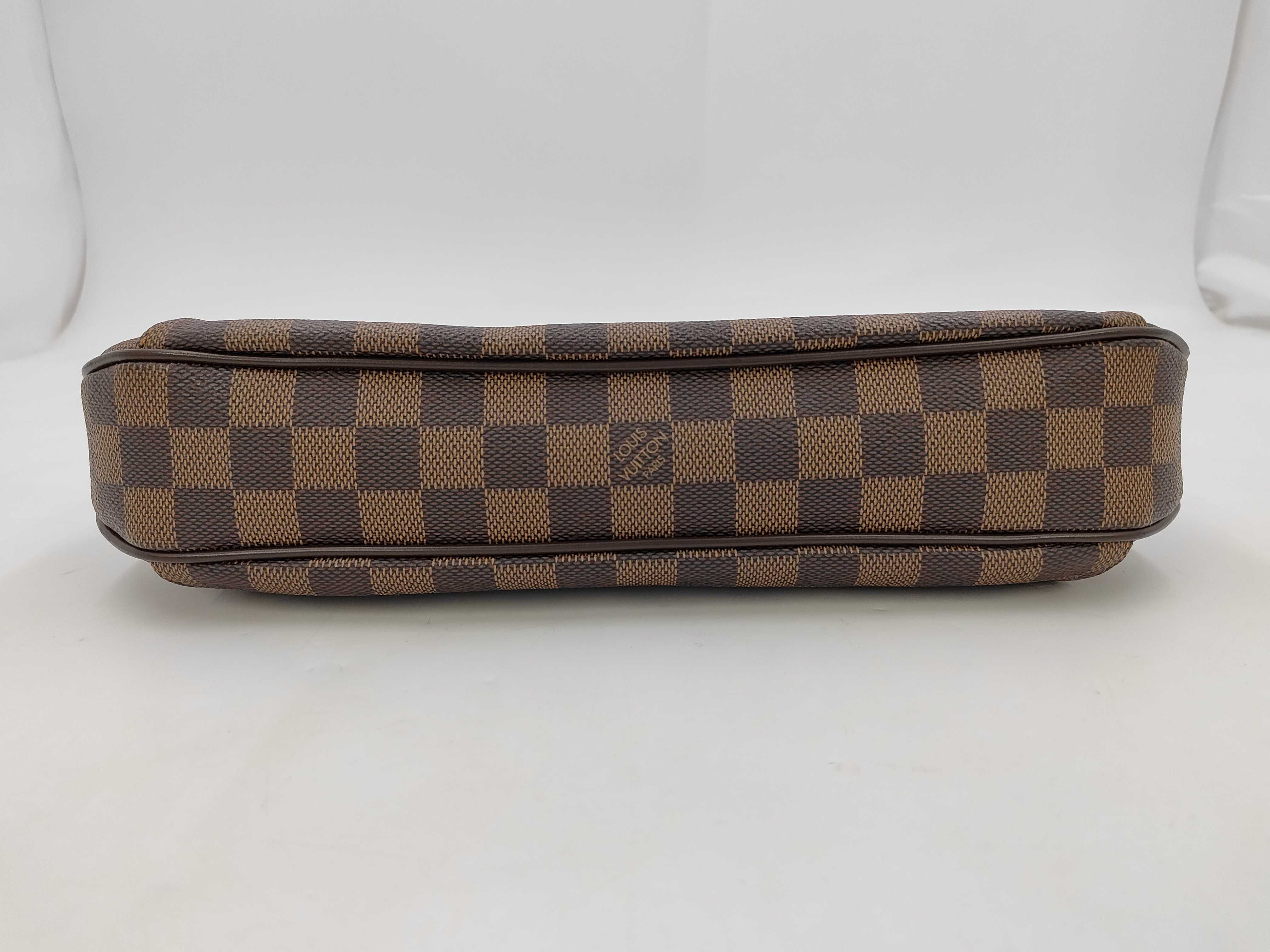 Damier Thames PM Shoulder Bag N48180 — view 7