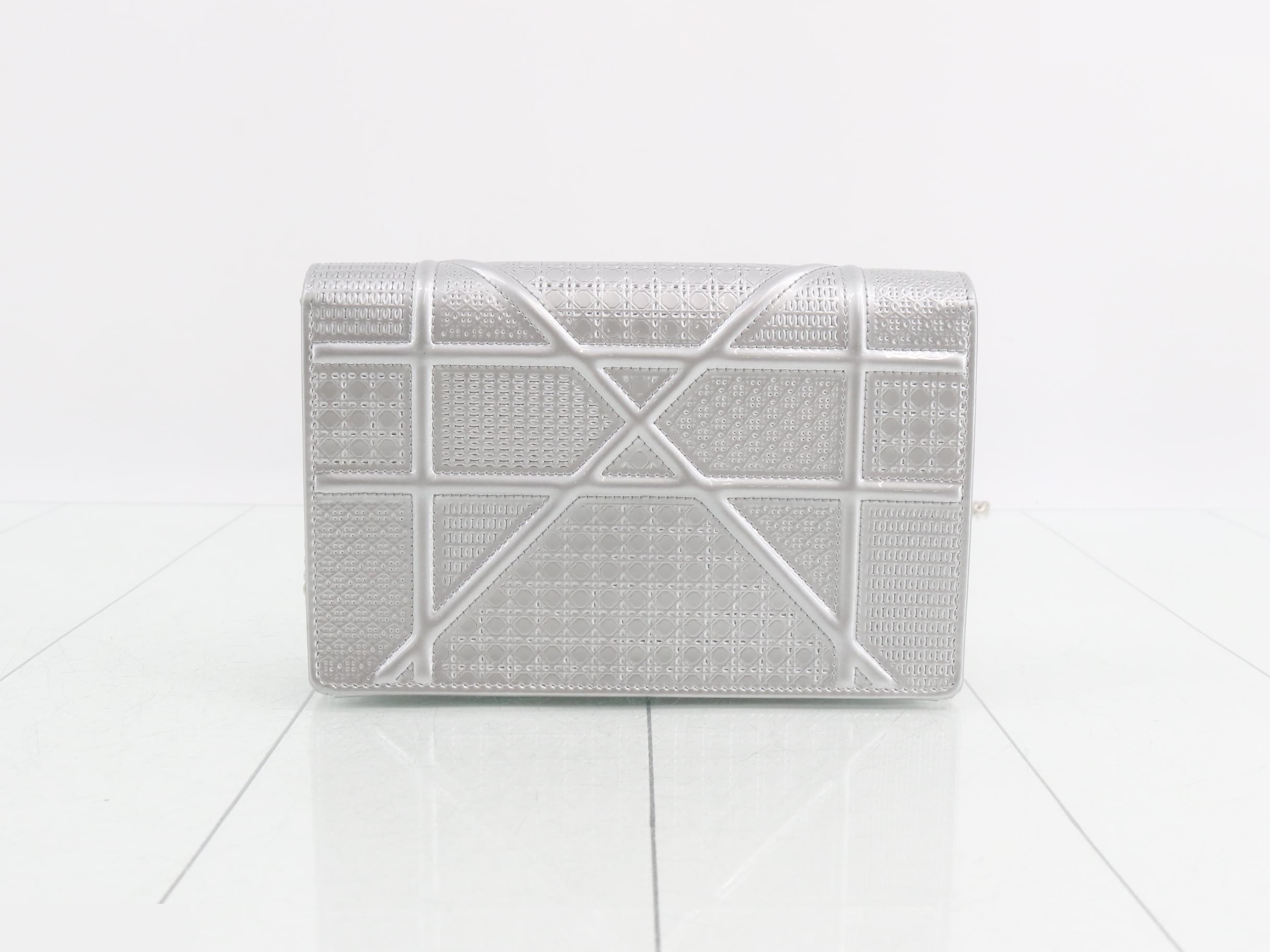 Diorama Chain Shoulder Bag, Silver — view 2