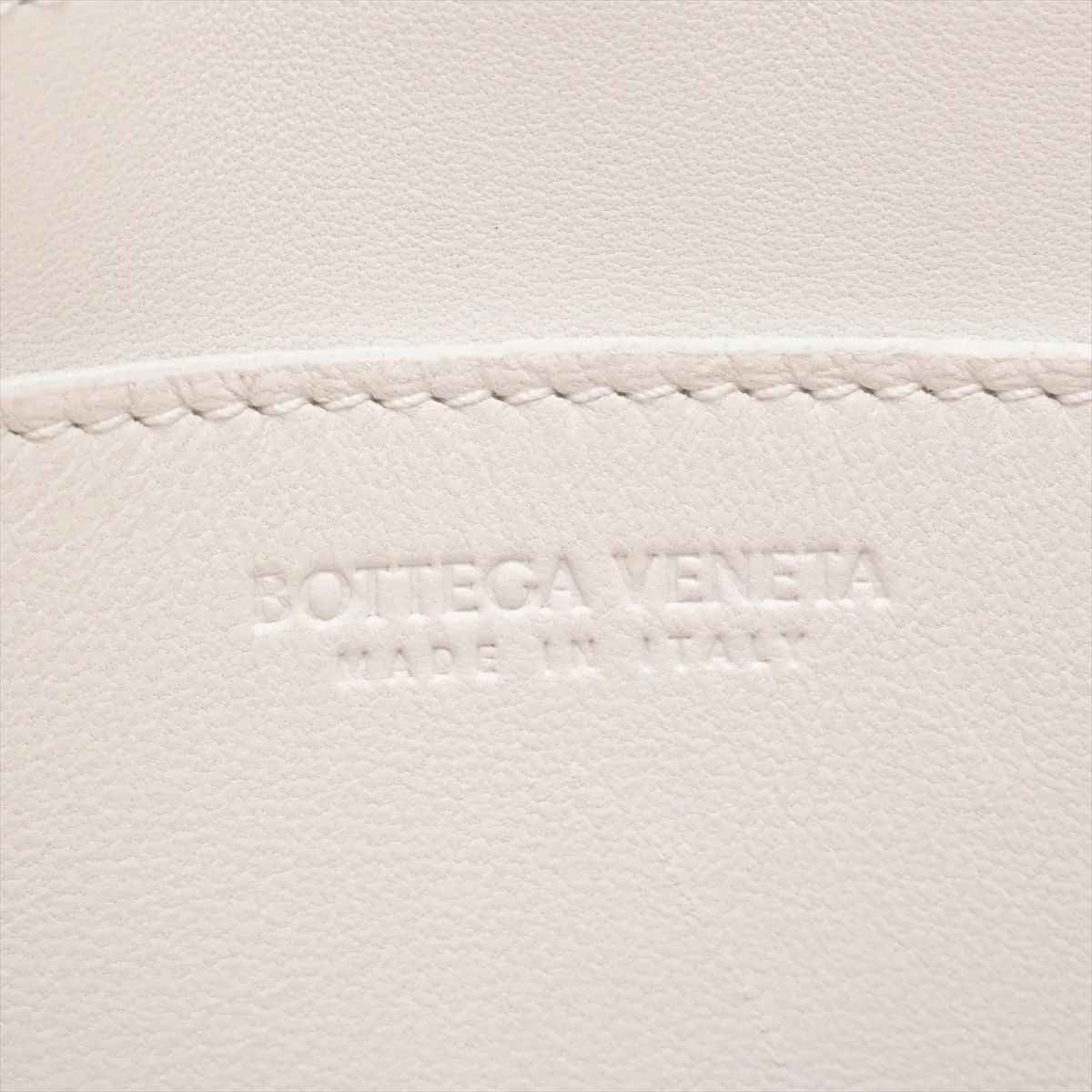 Maxi Intrecciato Cassette Leather Shoulder Bag, White — view 8