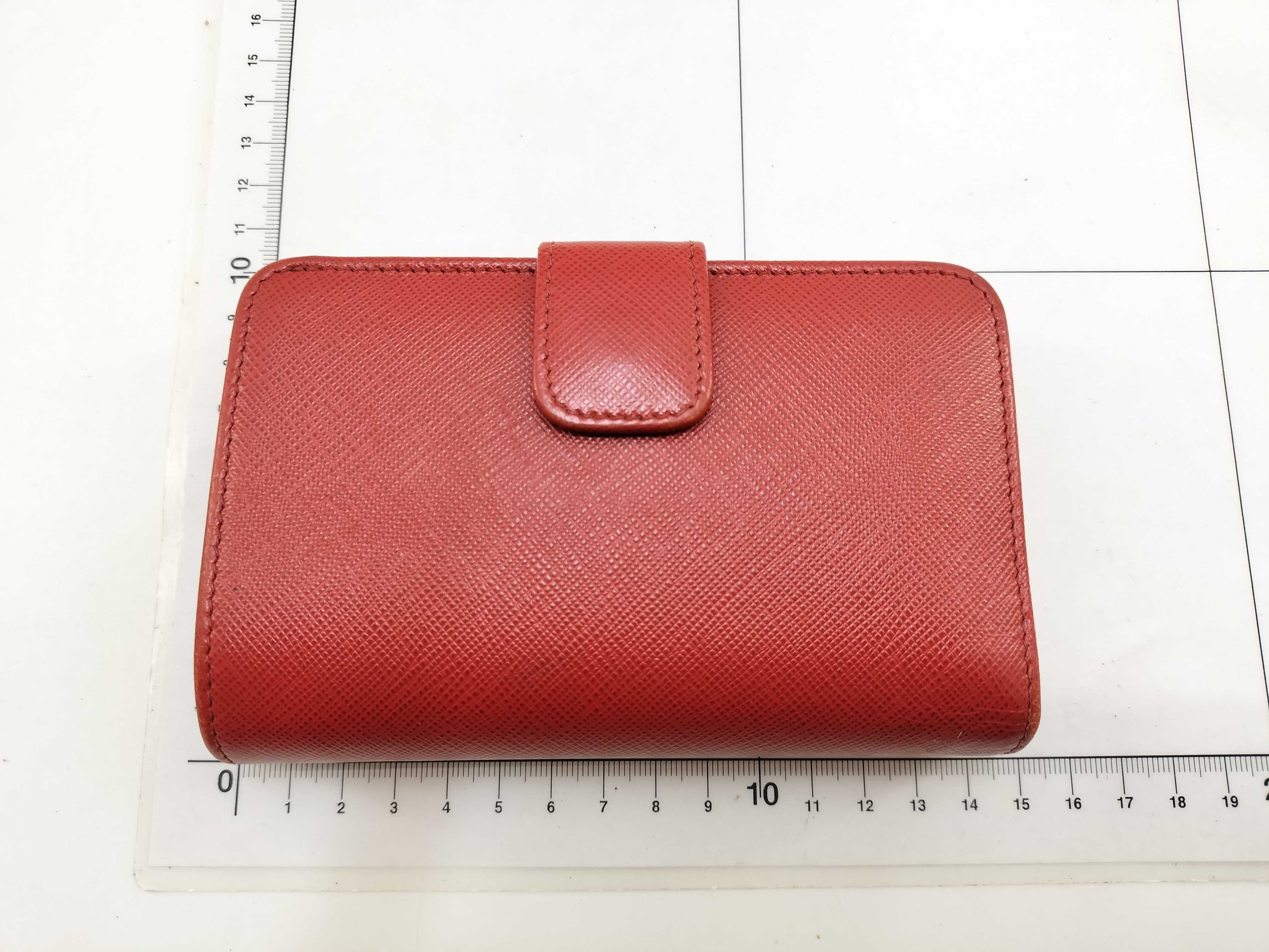 wallet — view 2