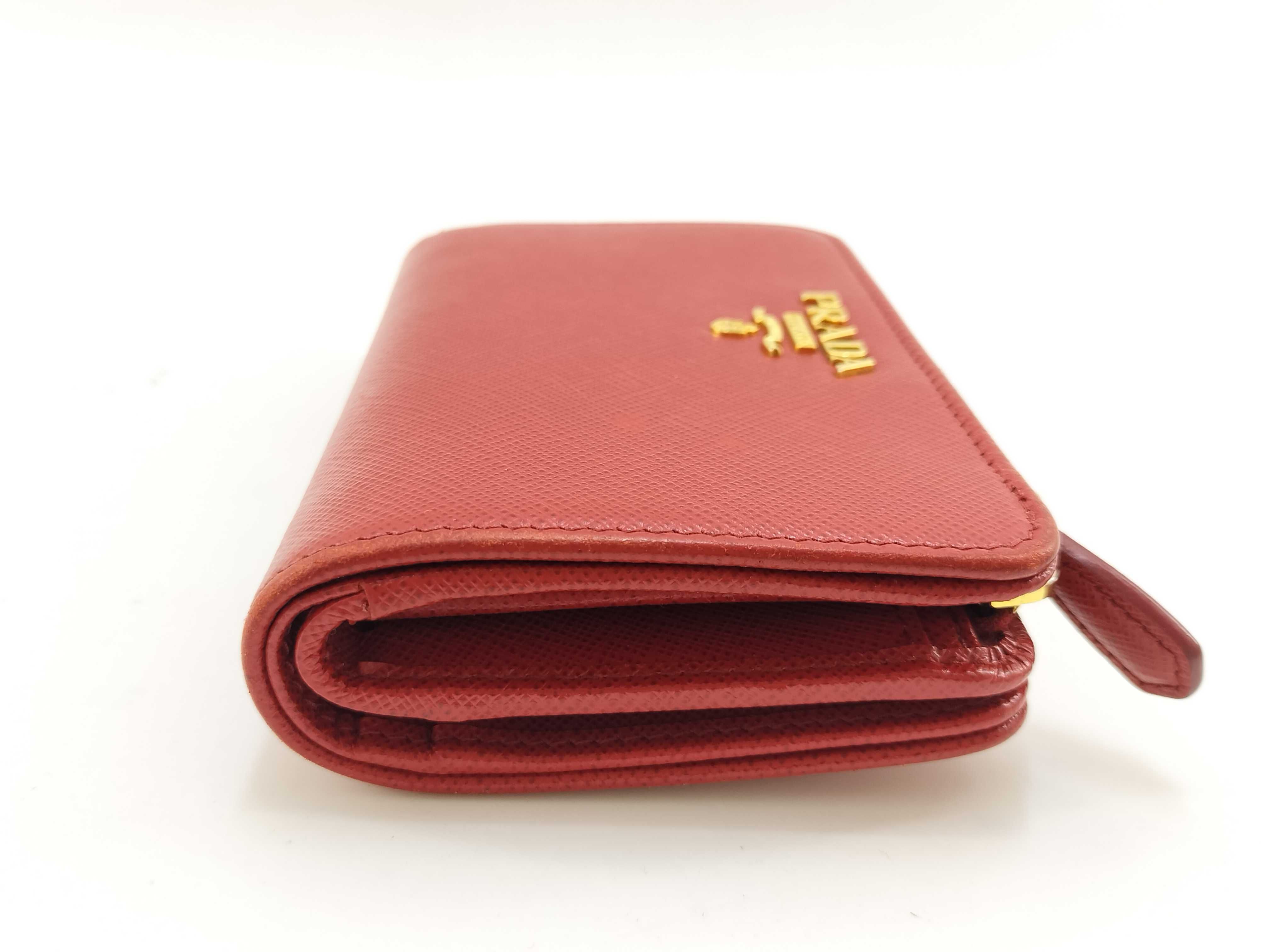 wallet — view 3