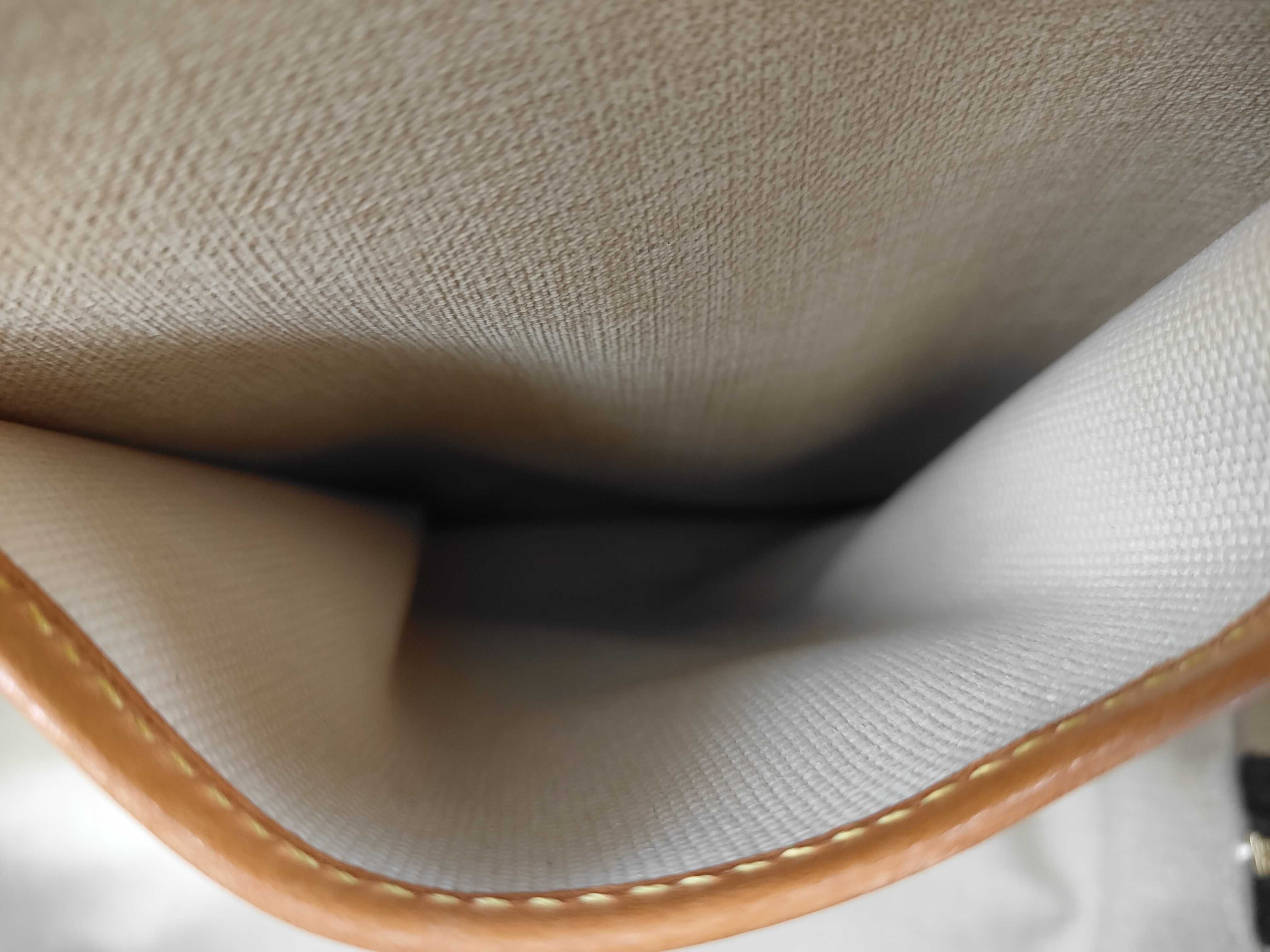 Monogram M47270 Deauville Tote Bag — view 15
