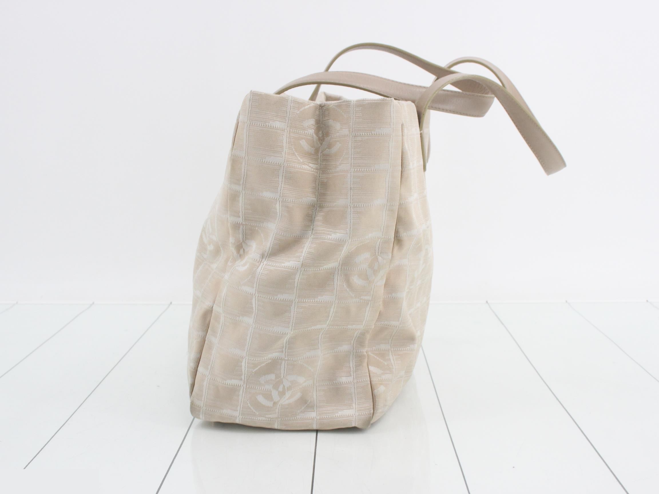 New Travel Line (Bags) - Tote Bag — view 3