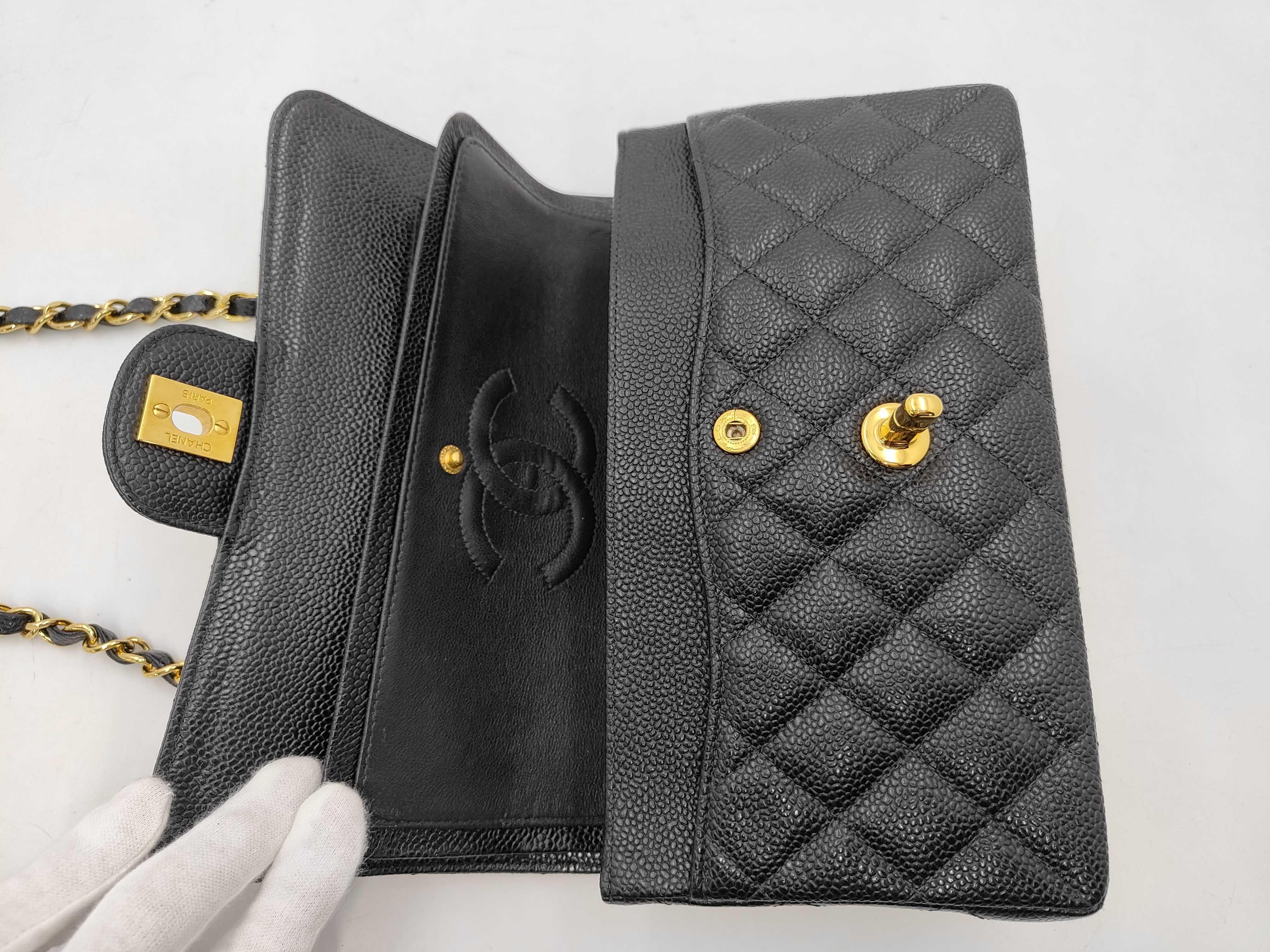 Matelassé 23 Caviar Skin Shoulder Bag 6363541 Gold Hardware — view 6
