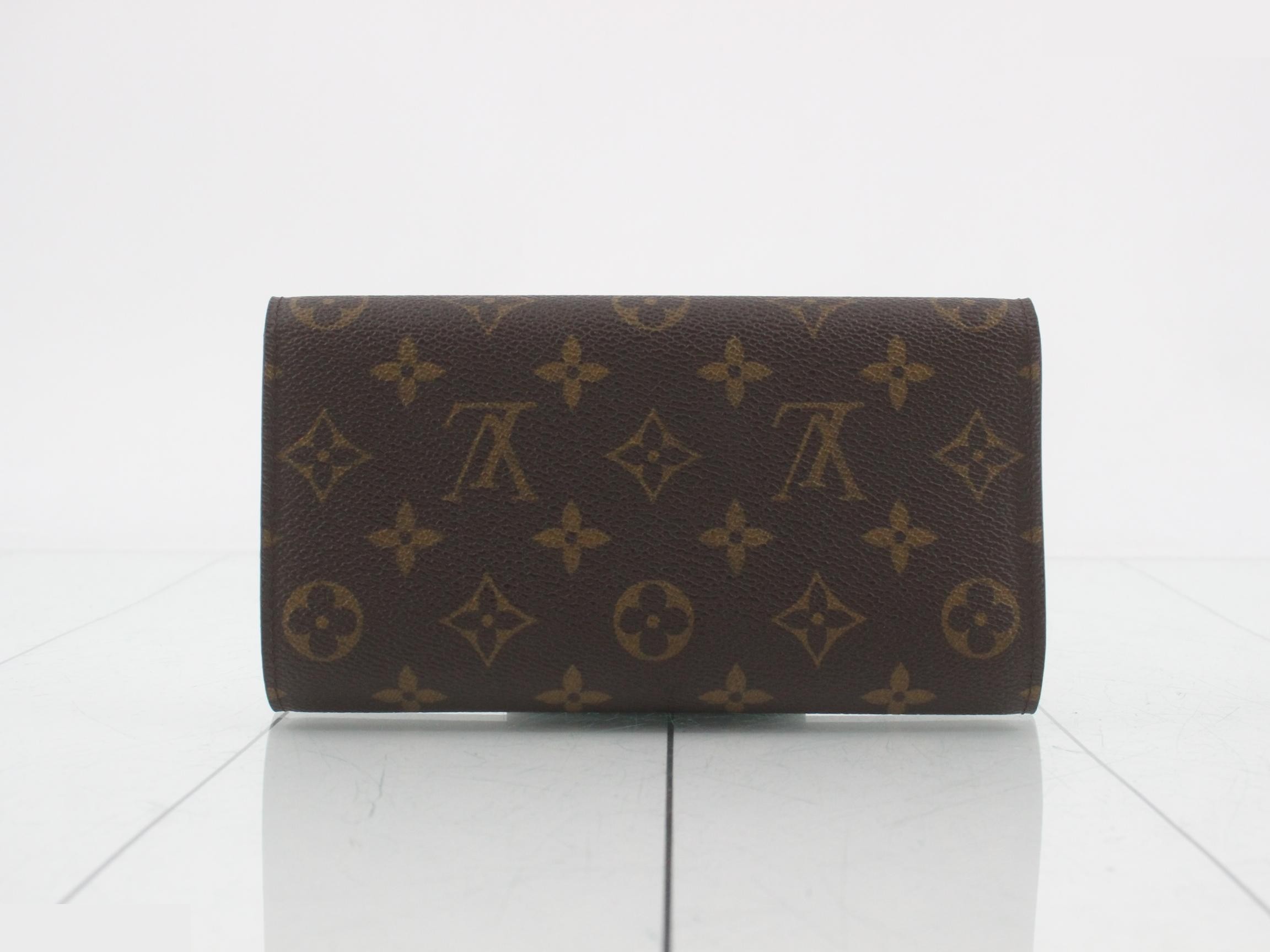 Long Wallet — view 2