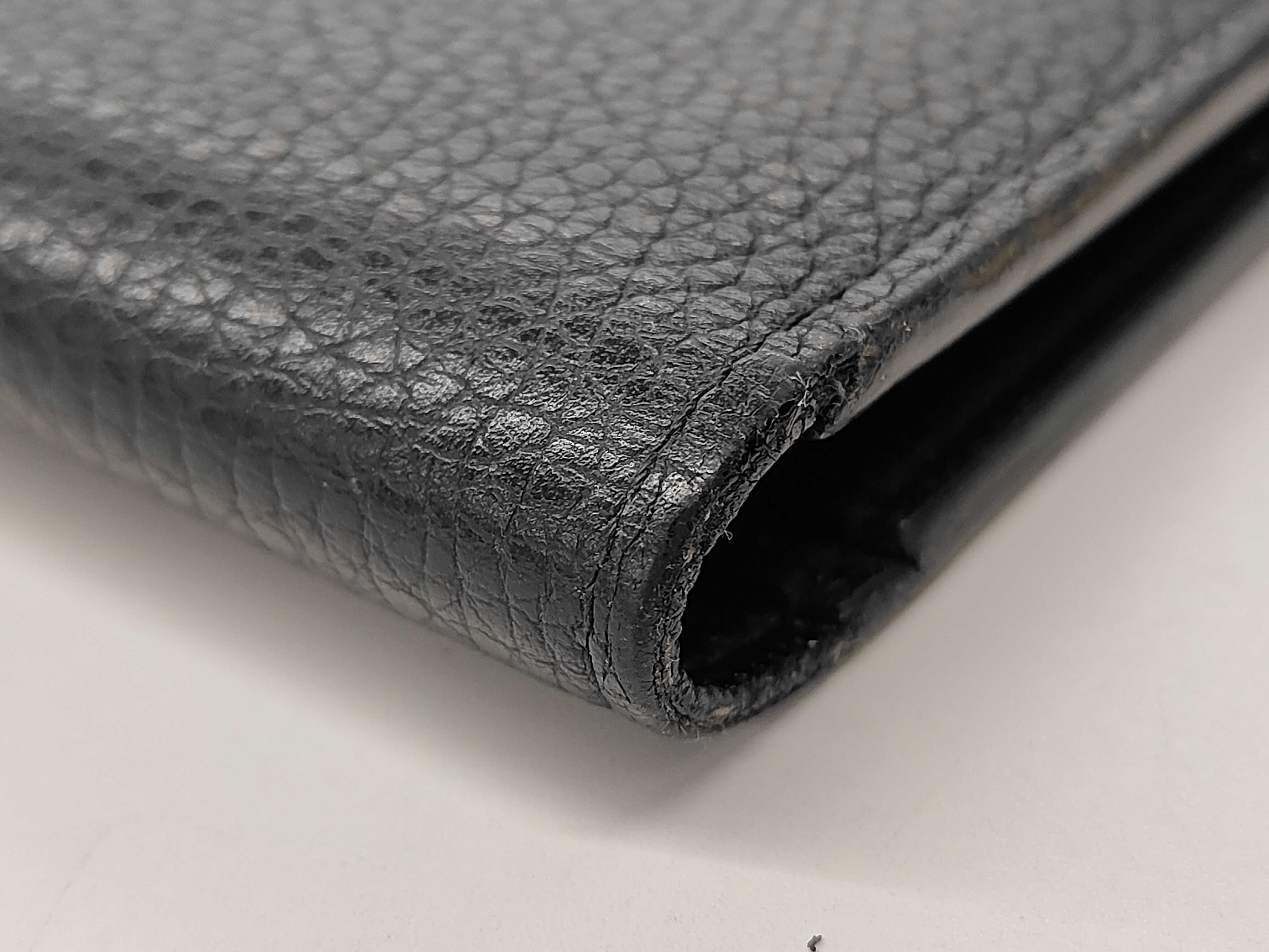 Taurillon Leather Portefeuille Brazza Black M58192 Wallet — view 4