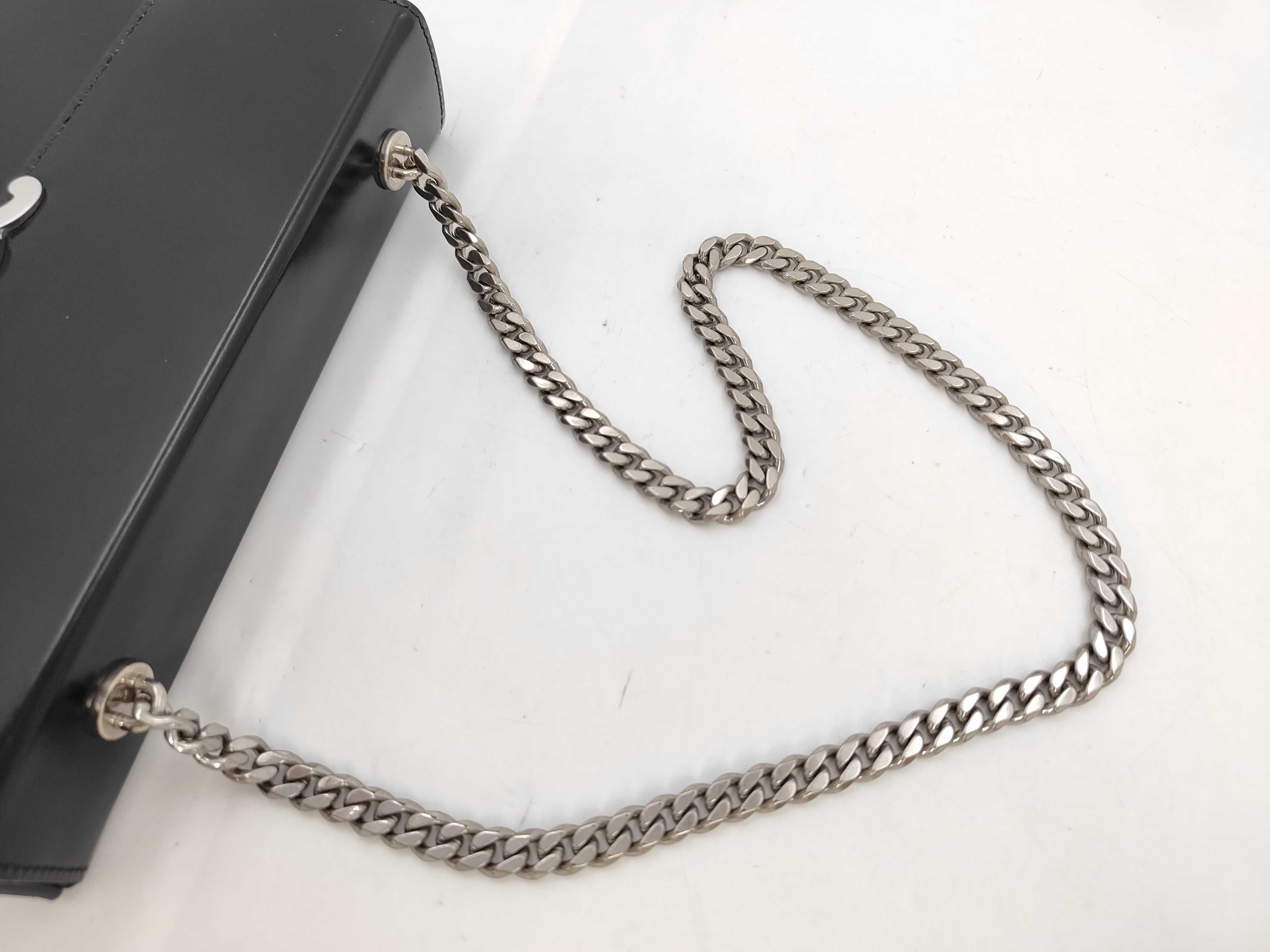 Triomphe Chain Shoulder Bag — view 5