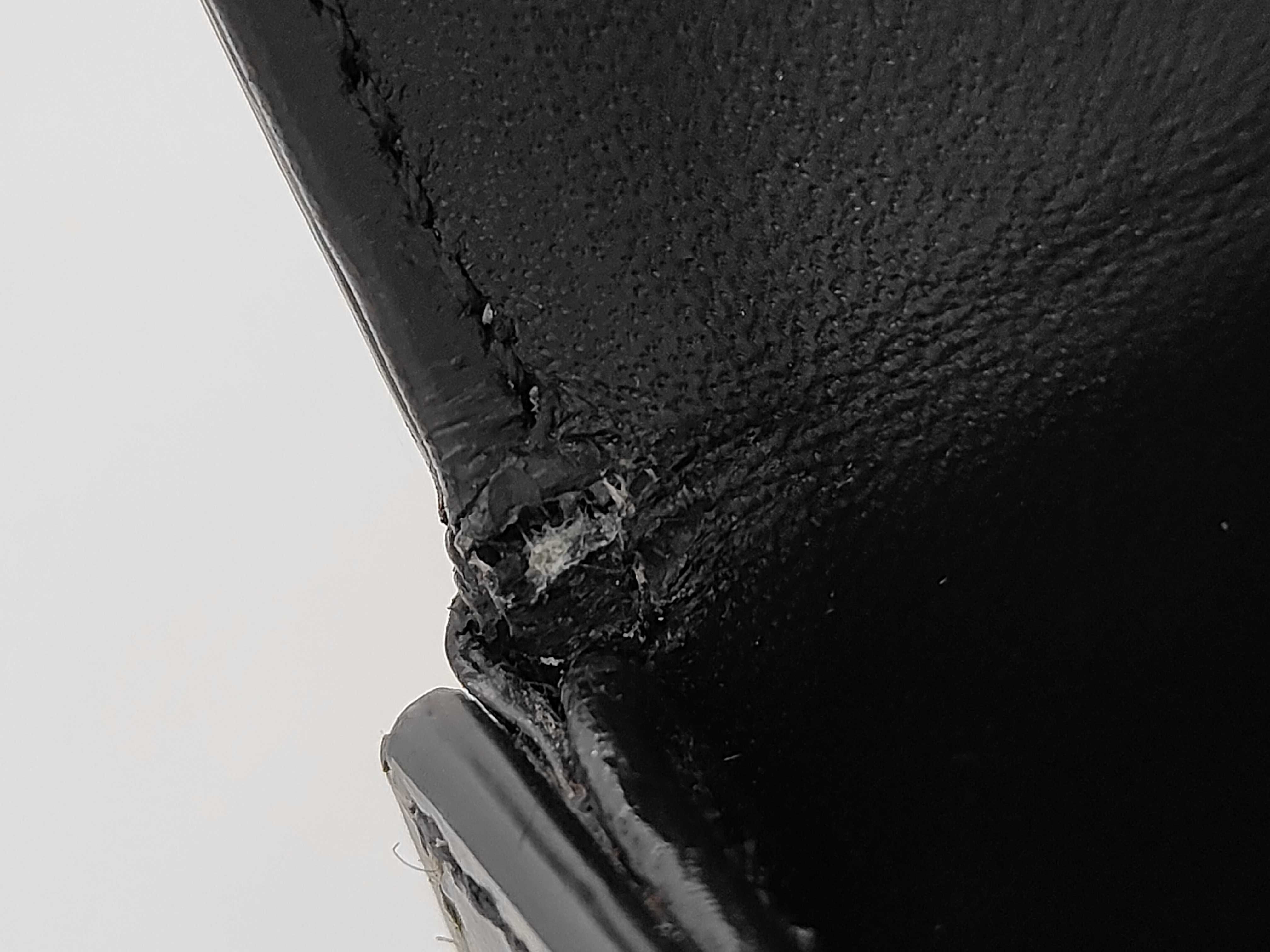 Triomphe Chain Shoulder Bag — view 9