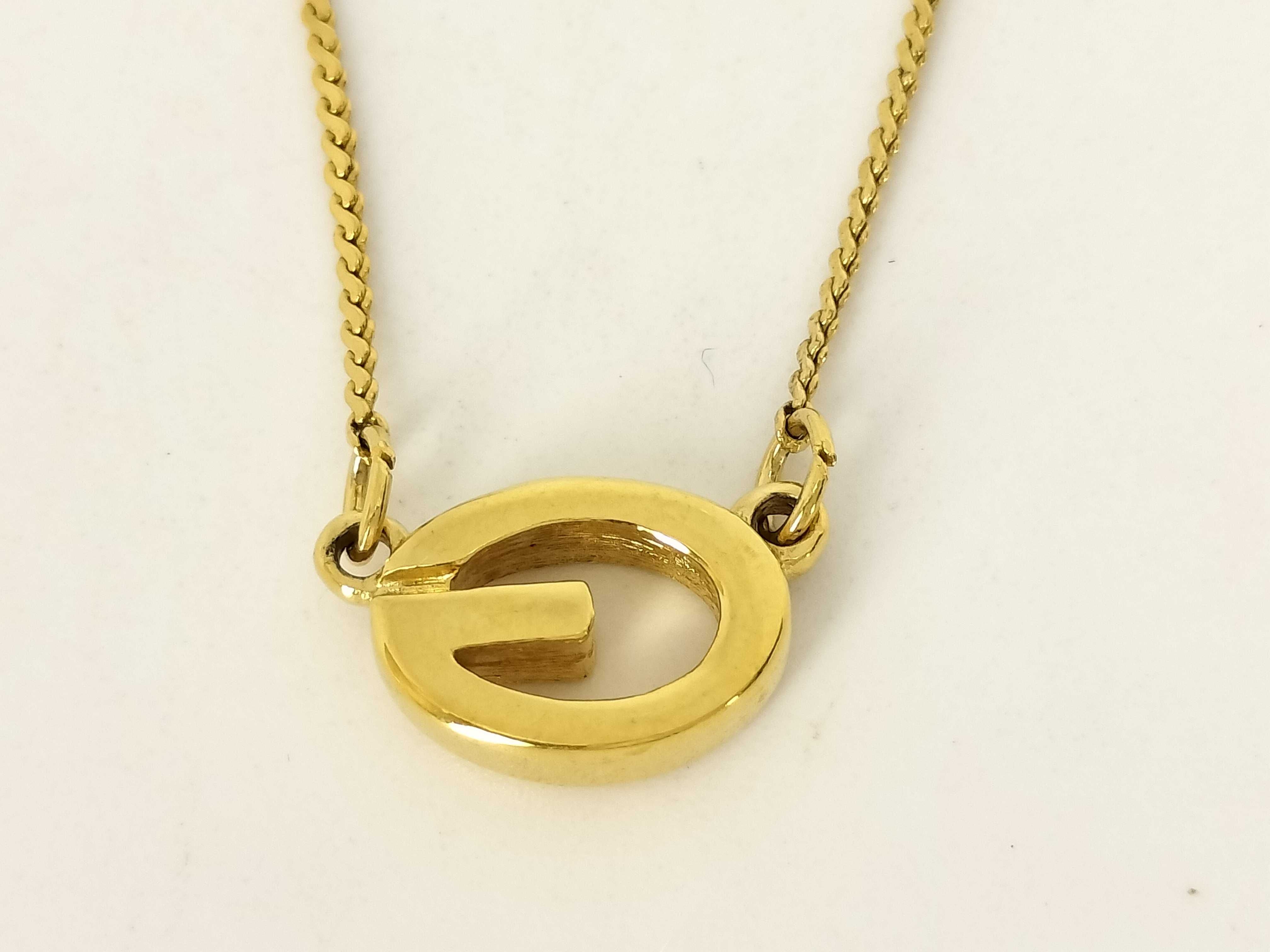 necklace — view 2