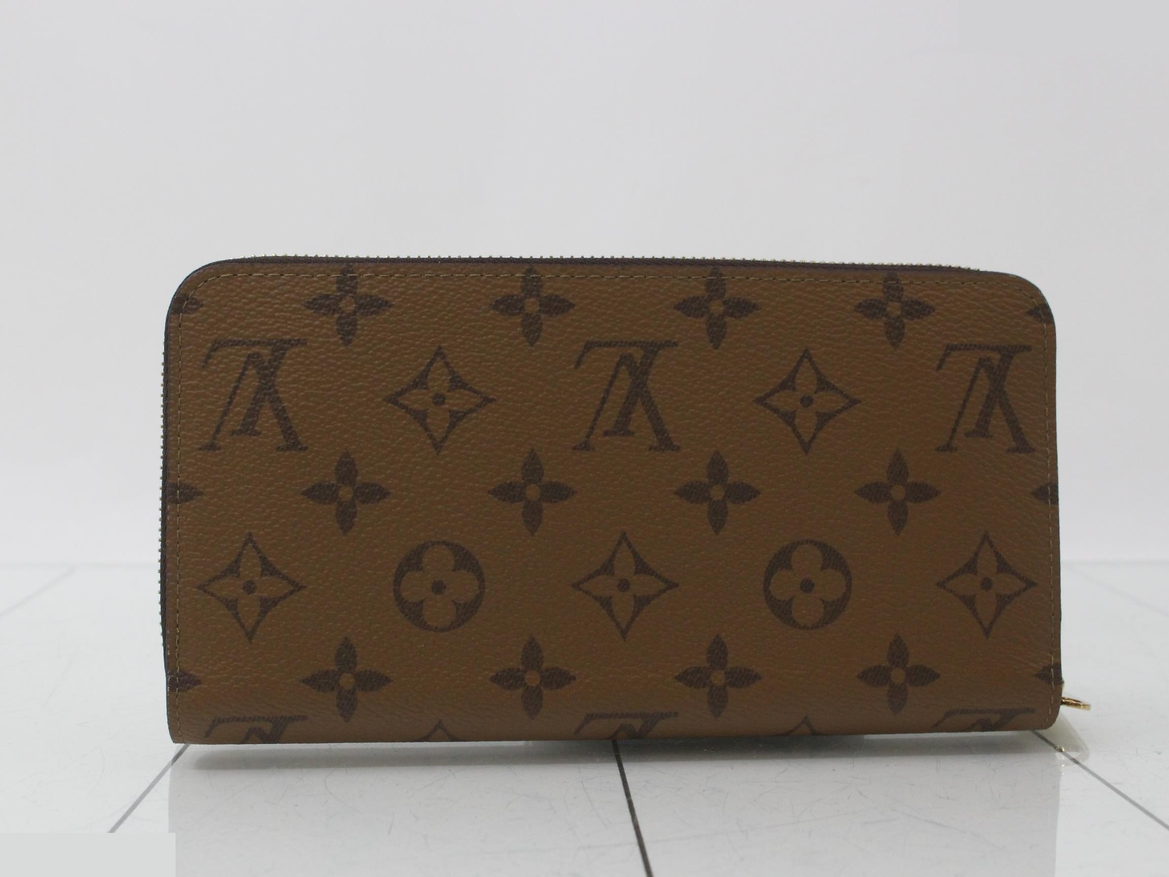 Zippy Wallet M82444, Unused, Retail Price ¥122,100 — view 2