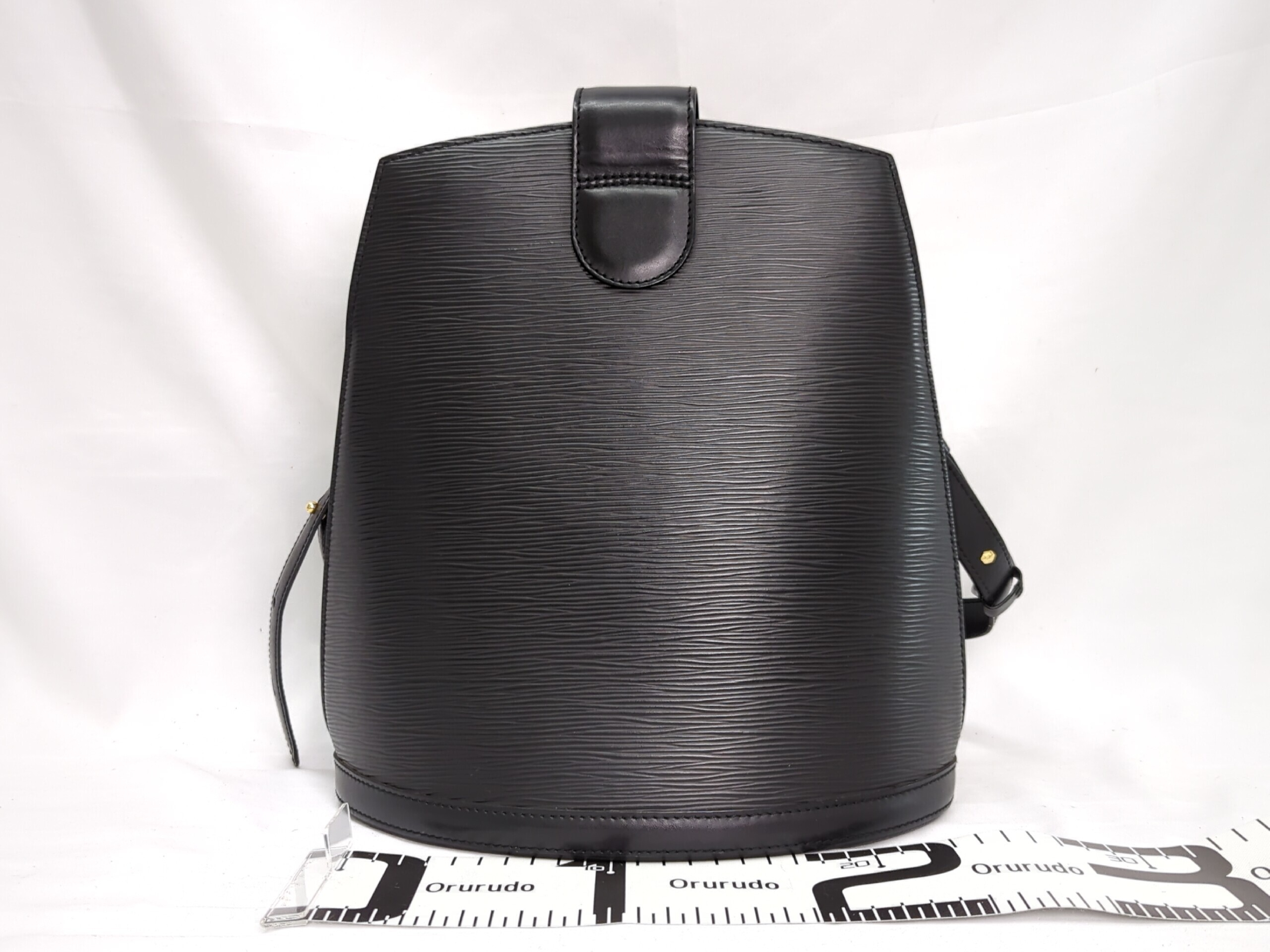 Epi Cluny Shoulder Bag — view 2