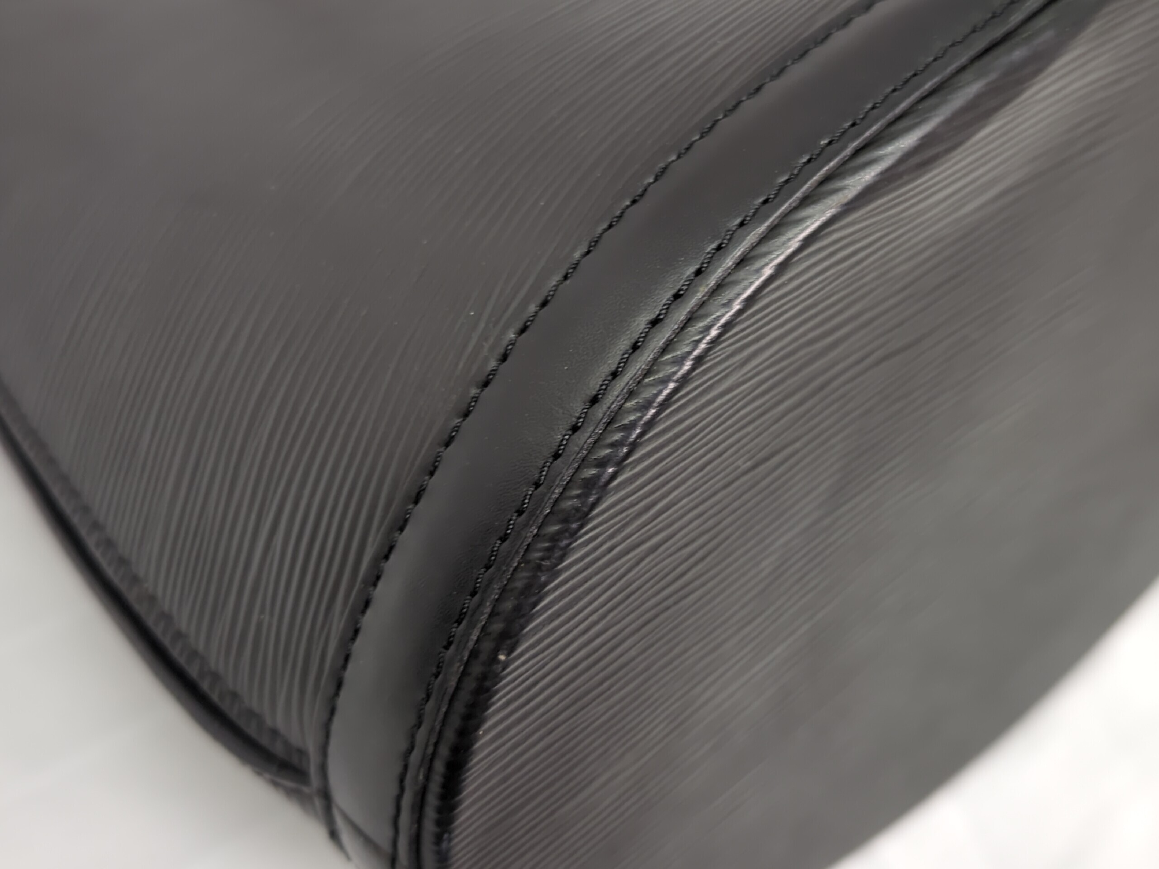 Epi Cluny Shoulder Bag — view 3