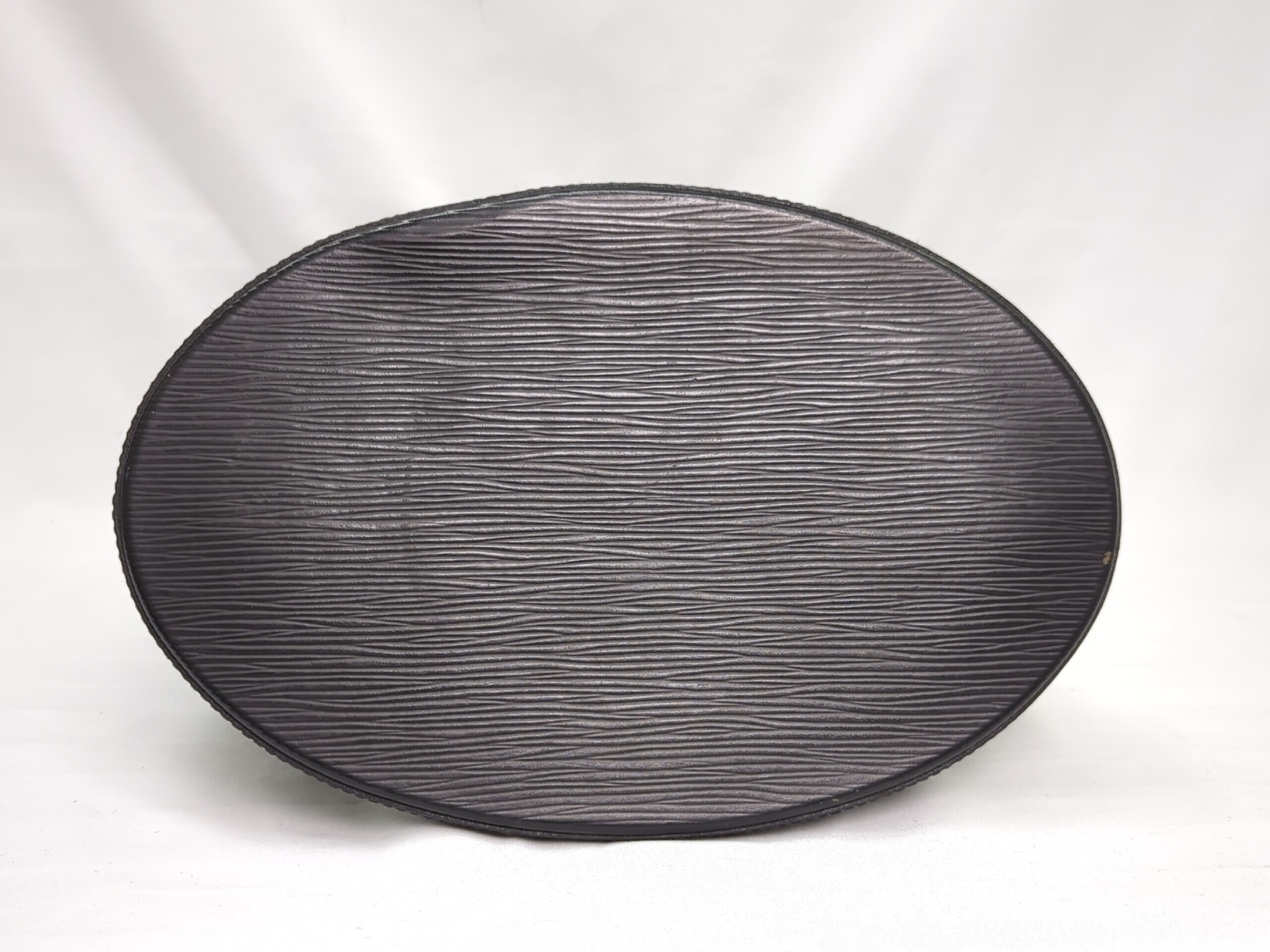 Epi Cluny Shoulder Bag — view 5