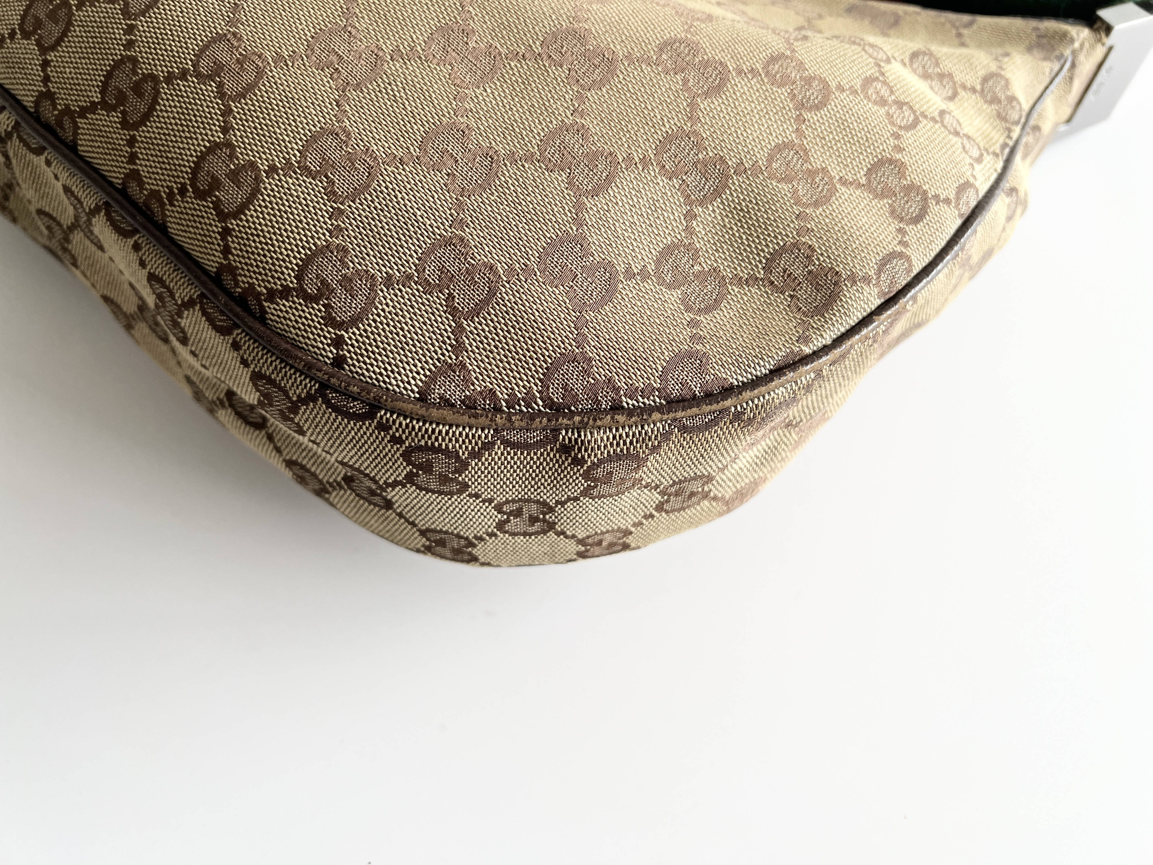 Sherry Line GG Moon Hobo Canvas Leather Shoulder Bag (One Shoulder Bag) — view 11