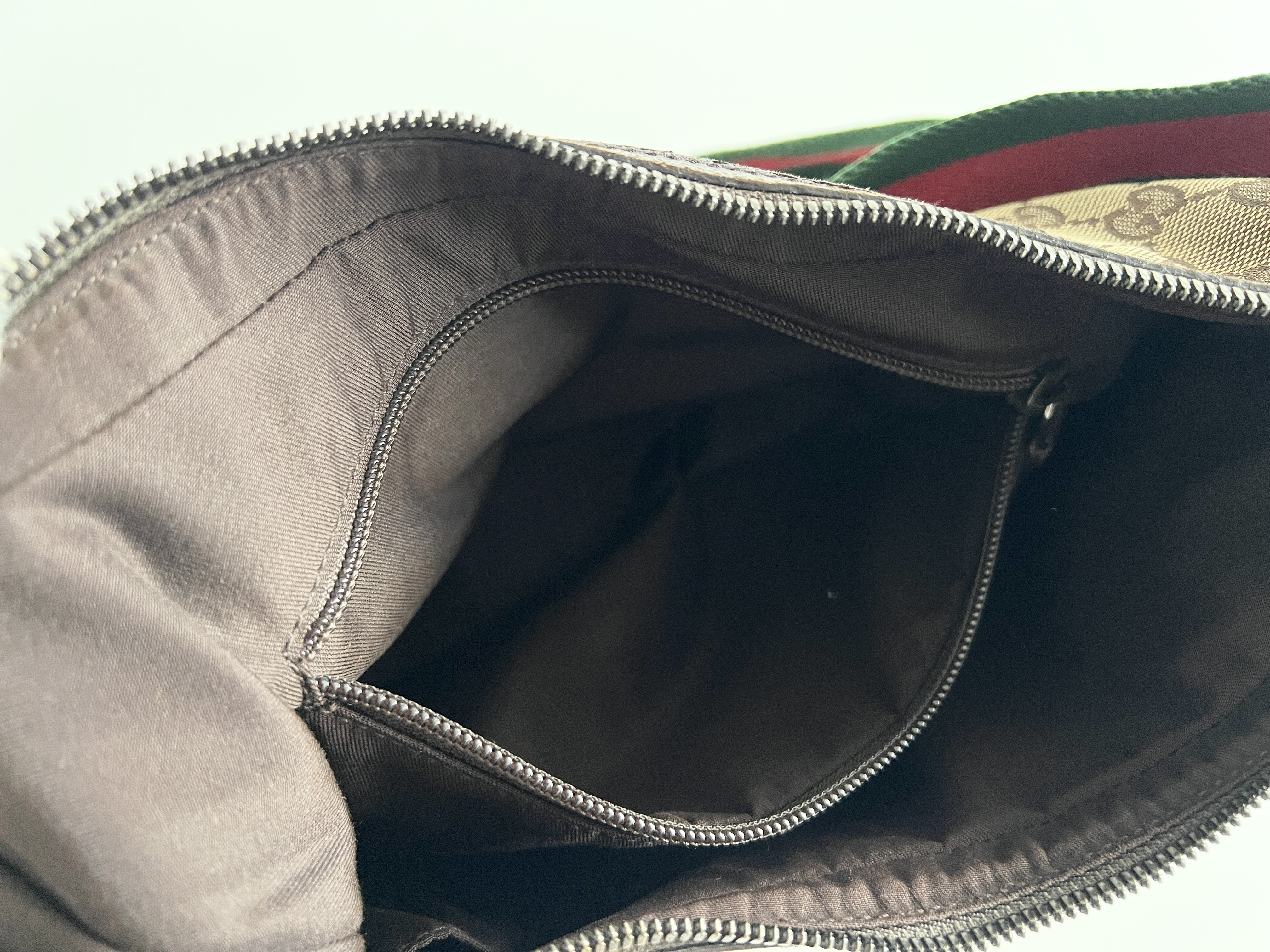 Sherry Line GG Moon Hobo Canvas Leather Shoulder Bag (One Shoulder Bag) — view 8