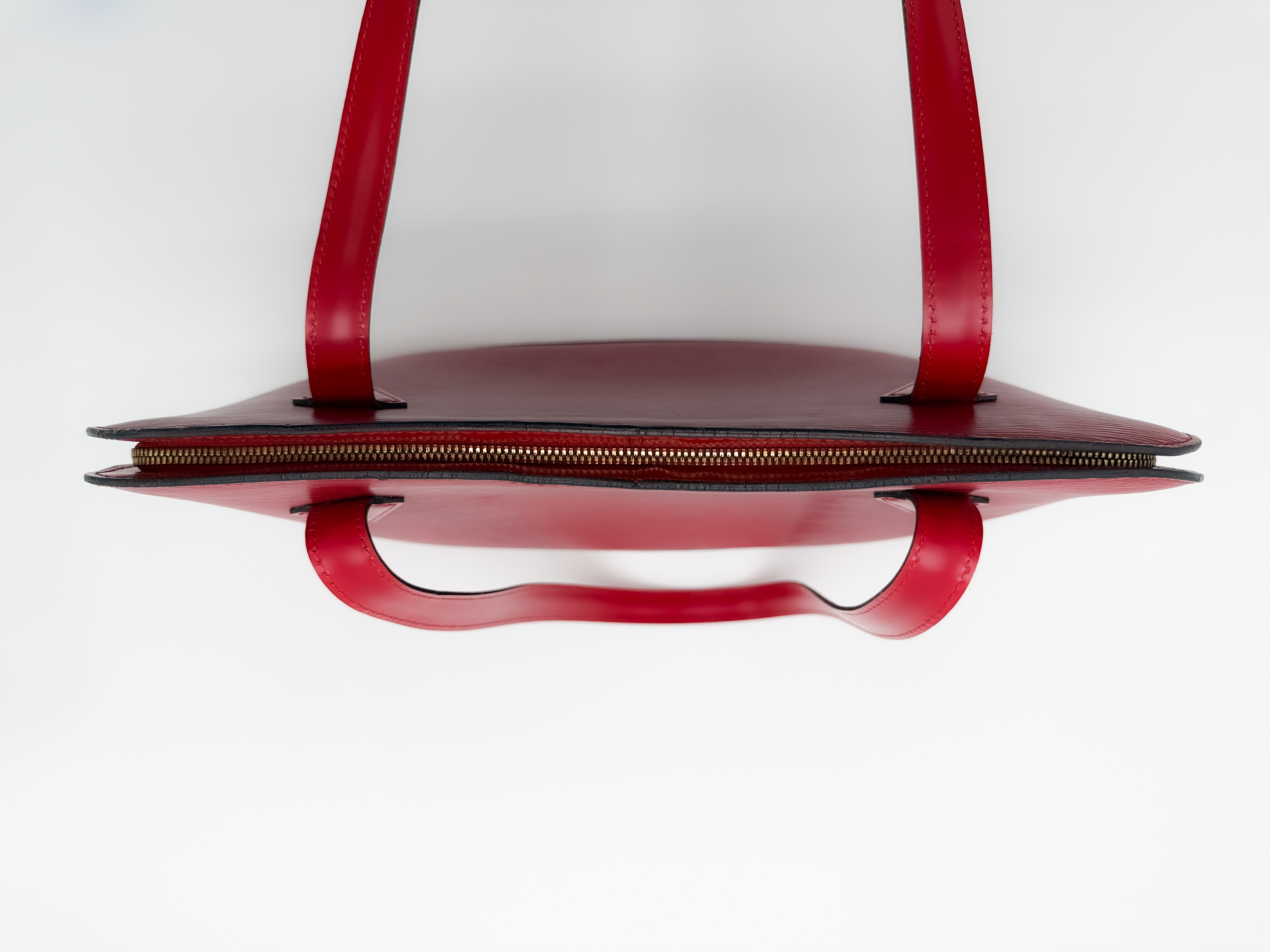 Epi M52287 Lussac Castilian Red Shoulder Bag — view 7