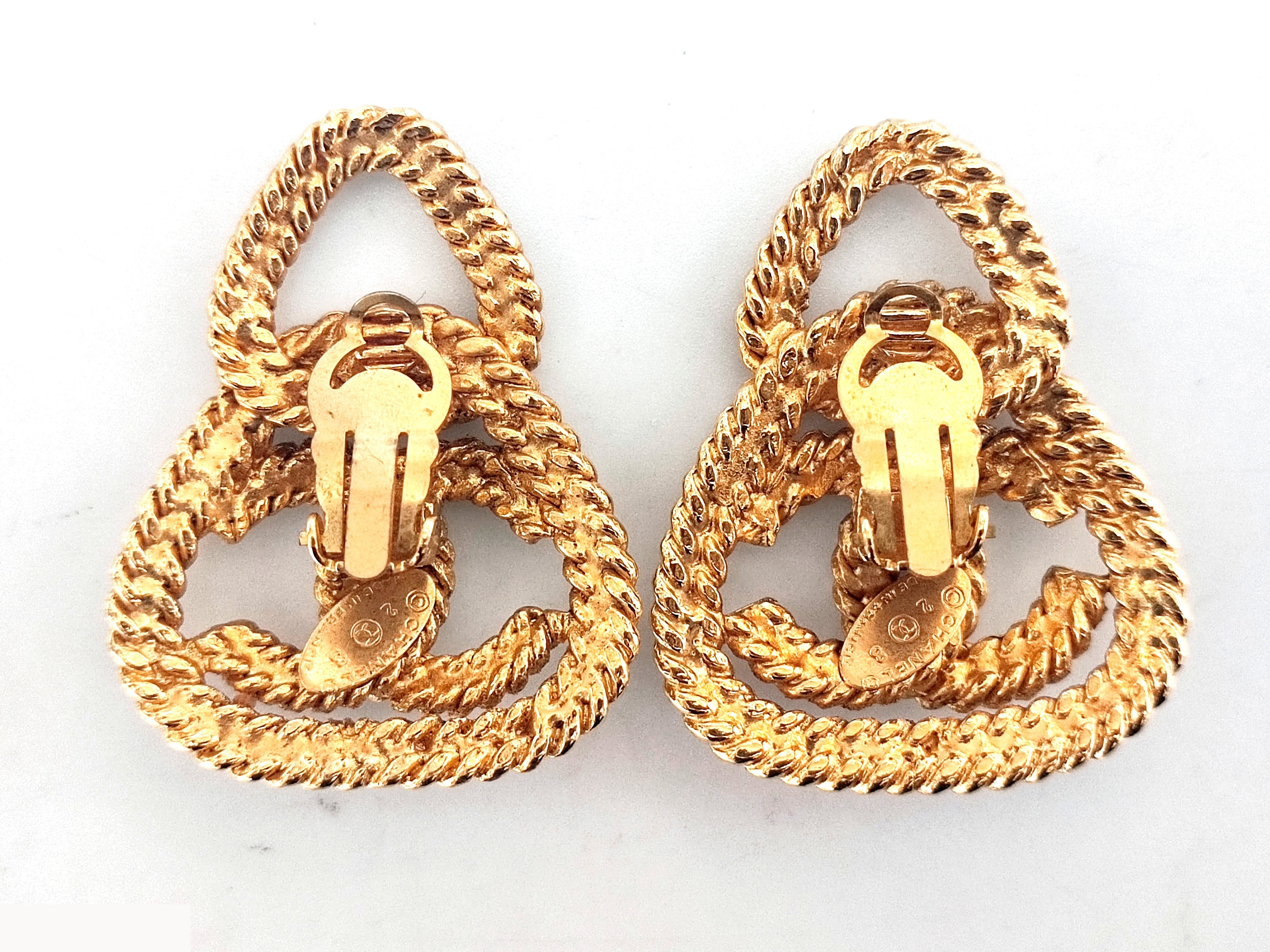 Coco Mark Double Triangle Earrings, Size 28 — view 4