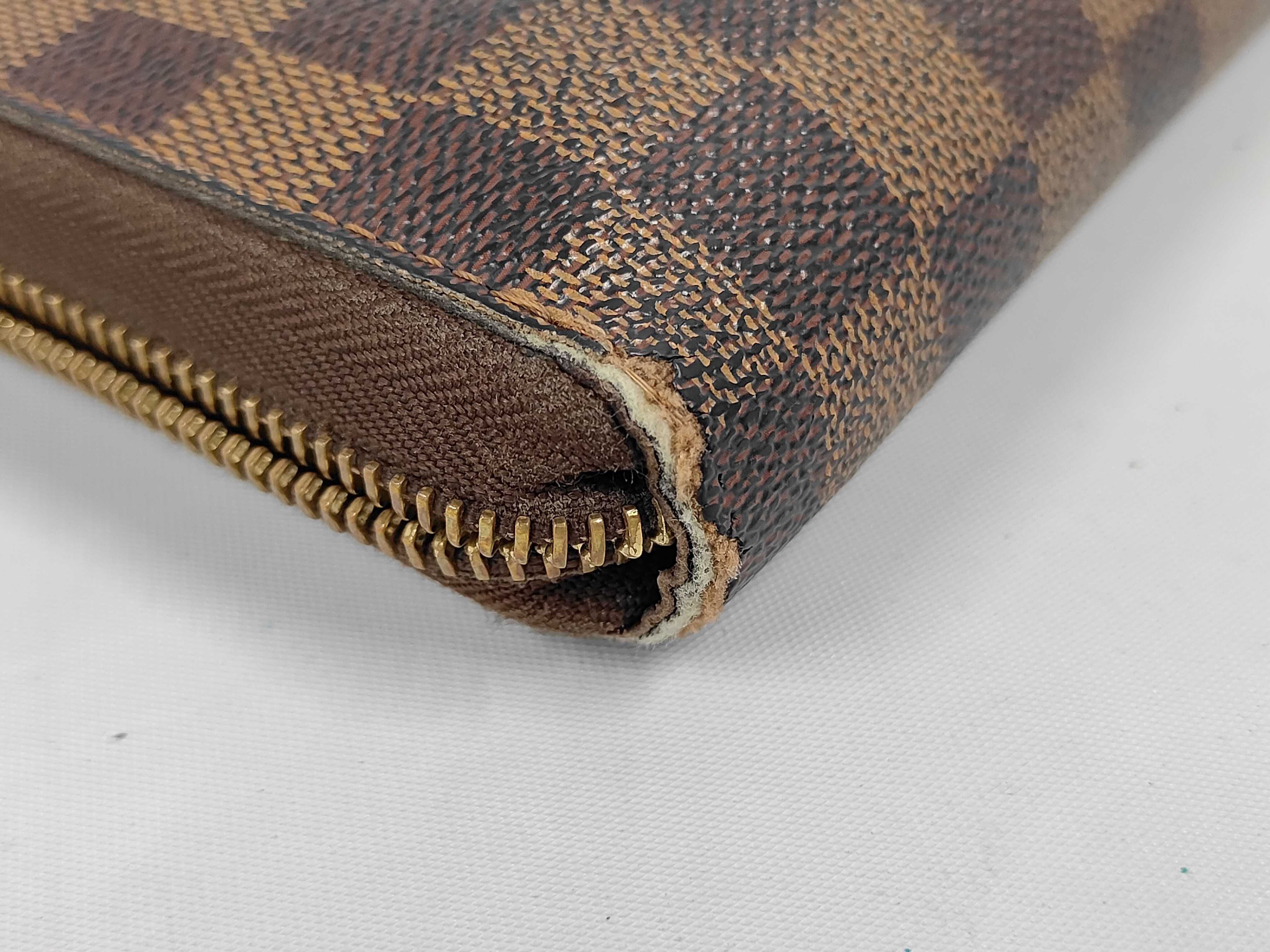 Organizer Wallet, Zipper Broken — view 5