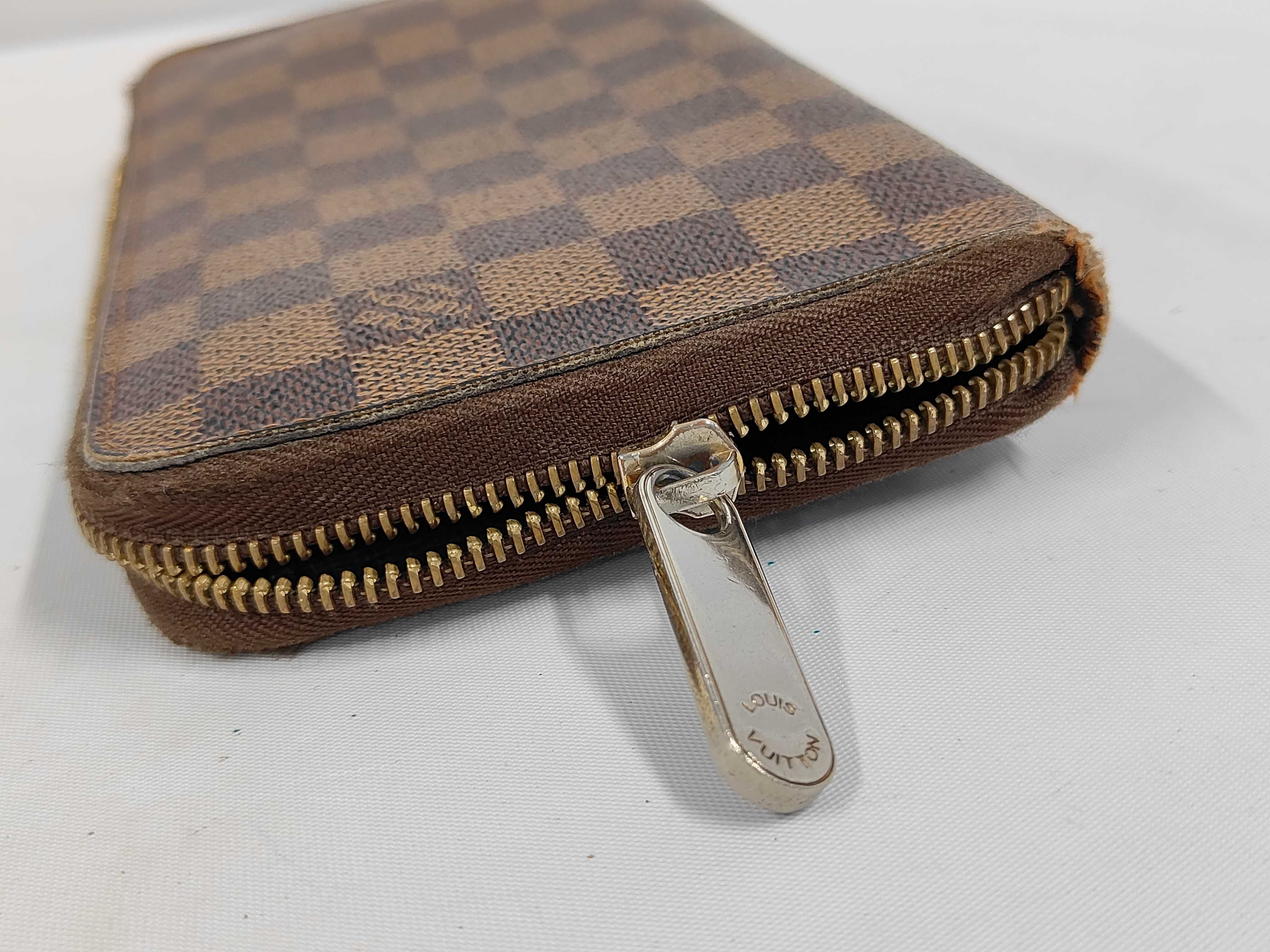 Organizer Wallet, Zipper Broken — view 6