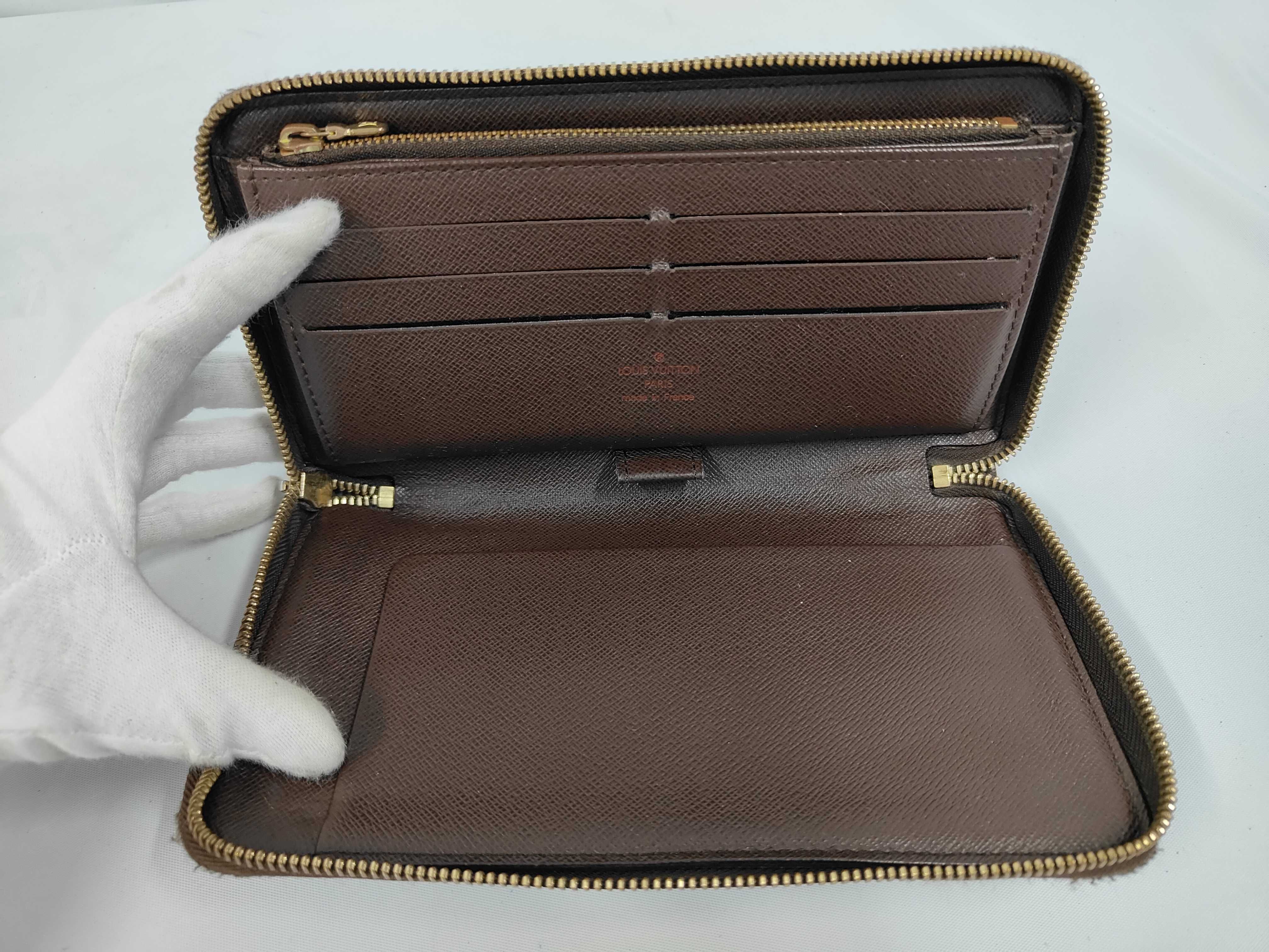 Organizer Wallet, Zipper Broken — view 7