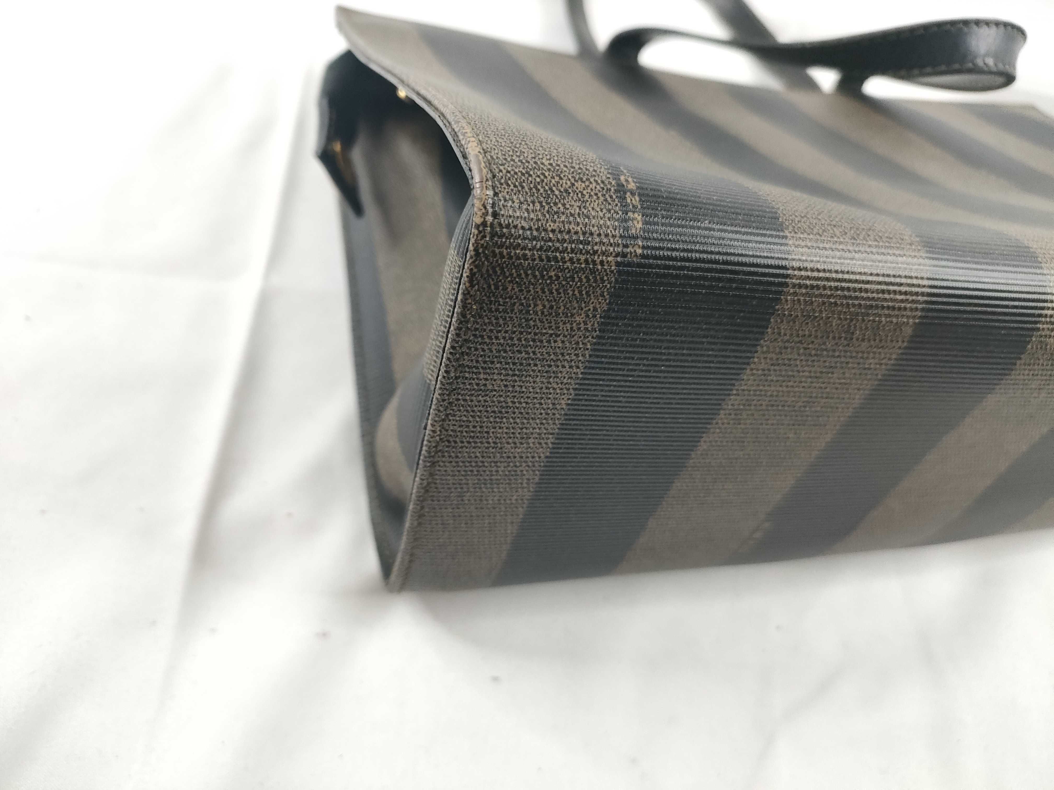 handbag — view 3