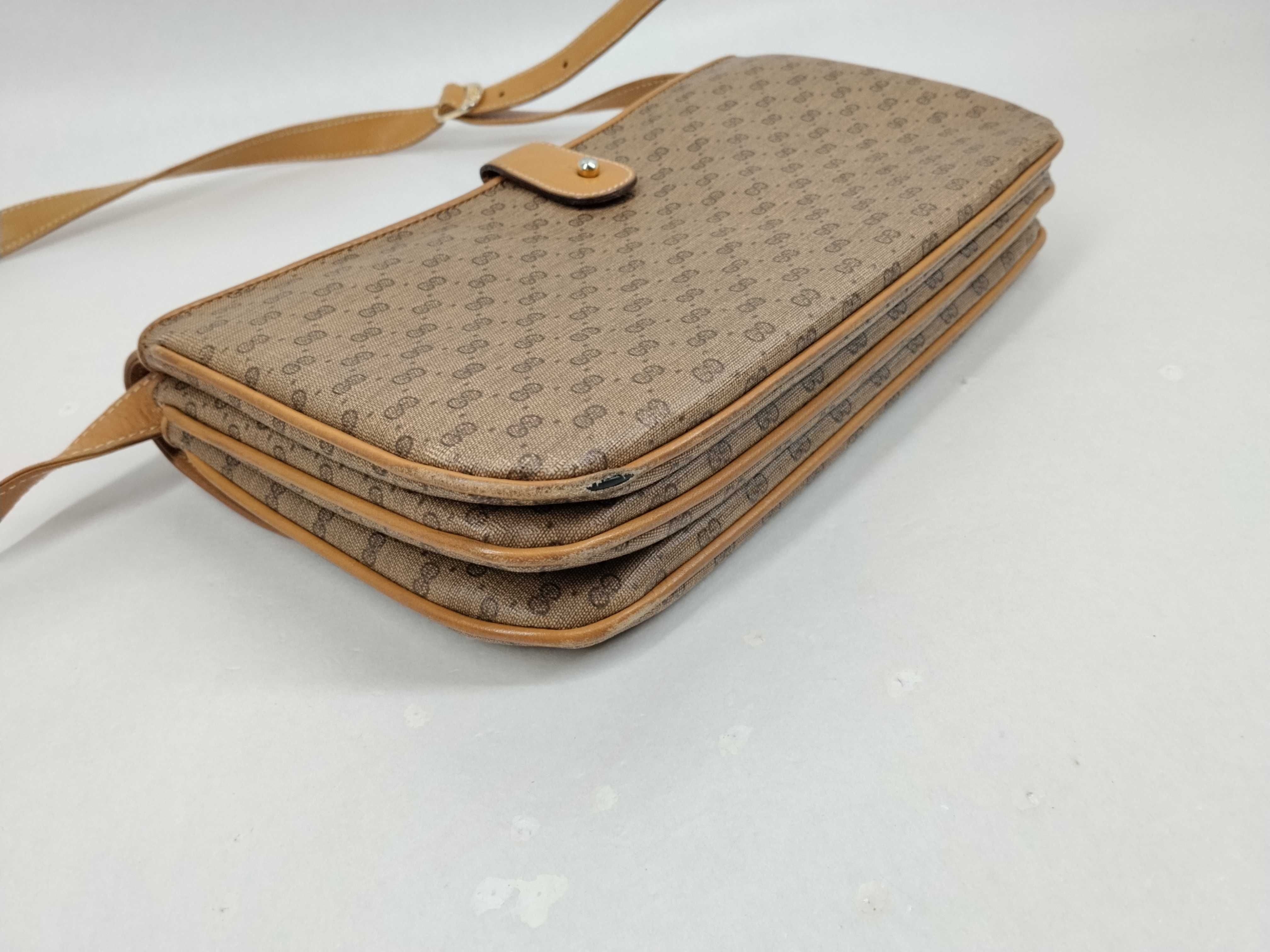GG Shoulder Bag — view 4