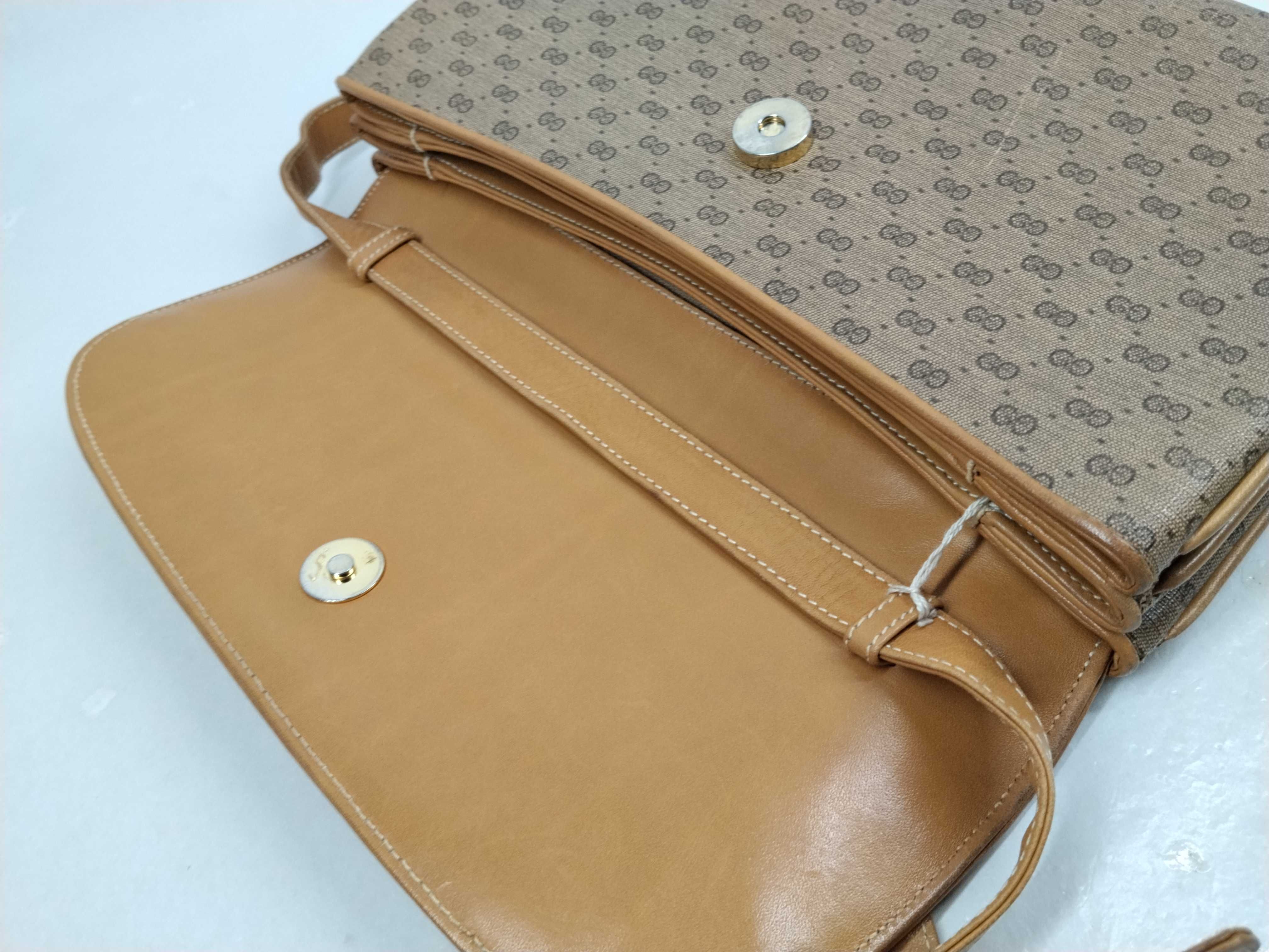 GG Shoulder Bag — view 9